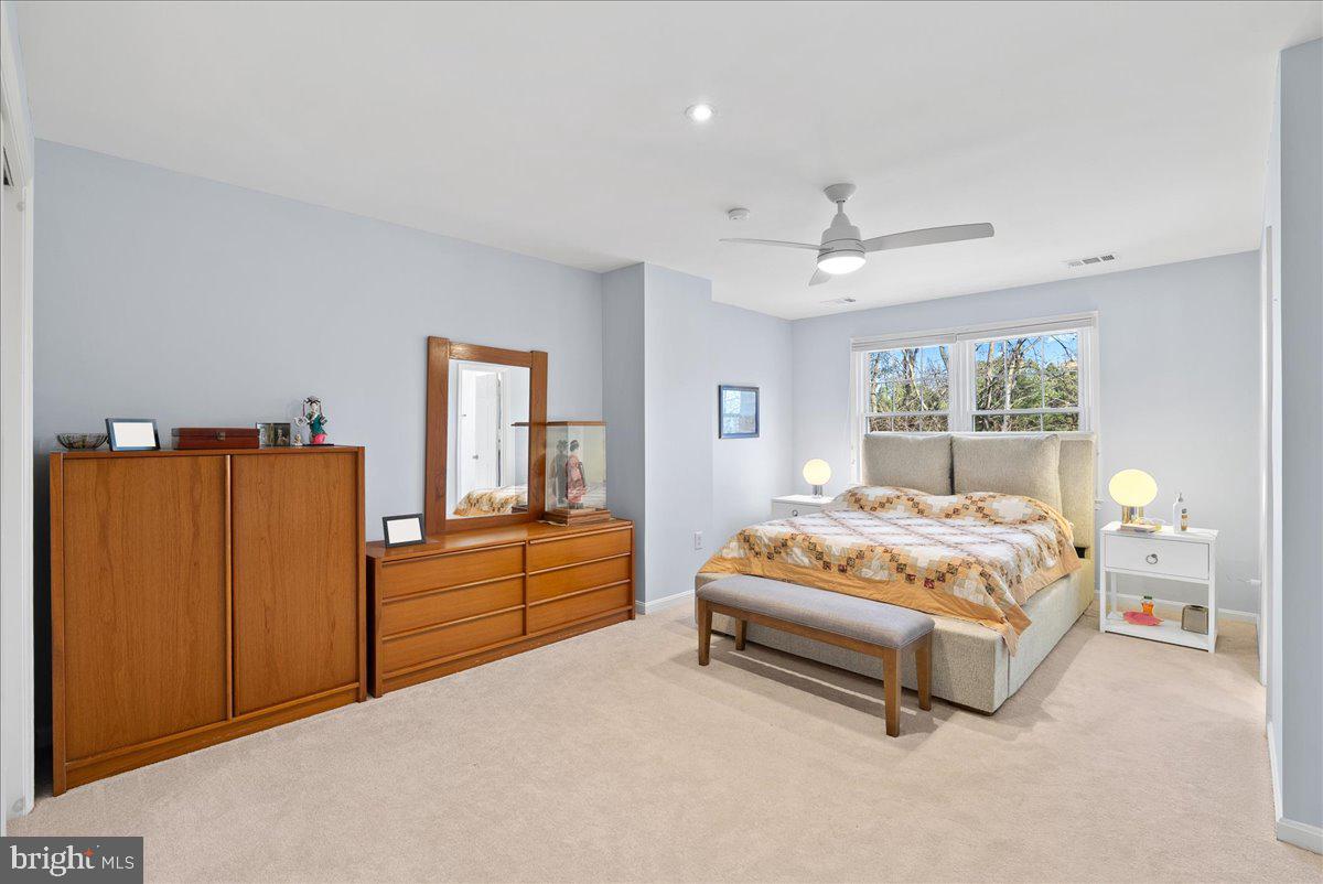 MCLEAN PROVINCE - Residential Lease