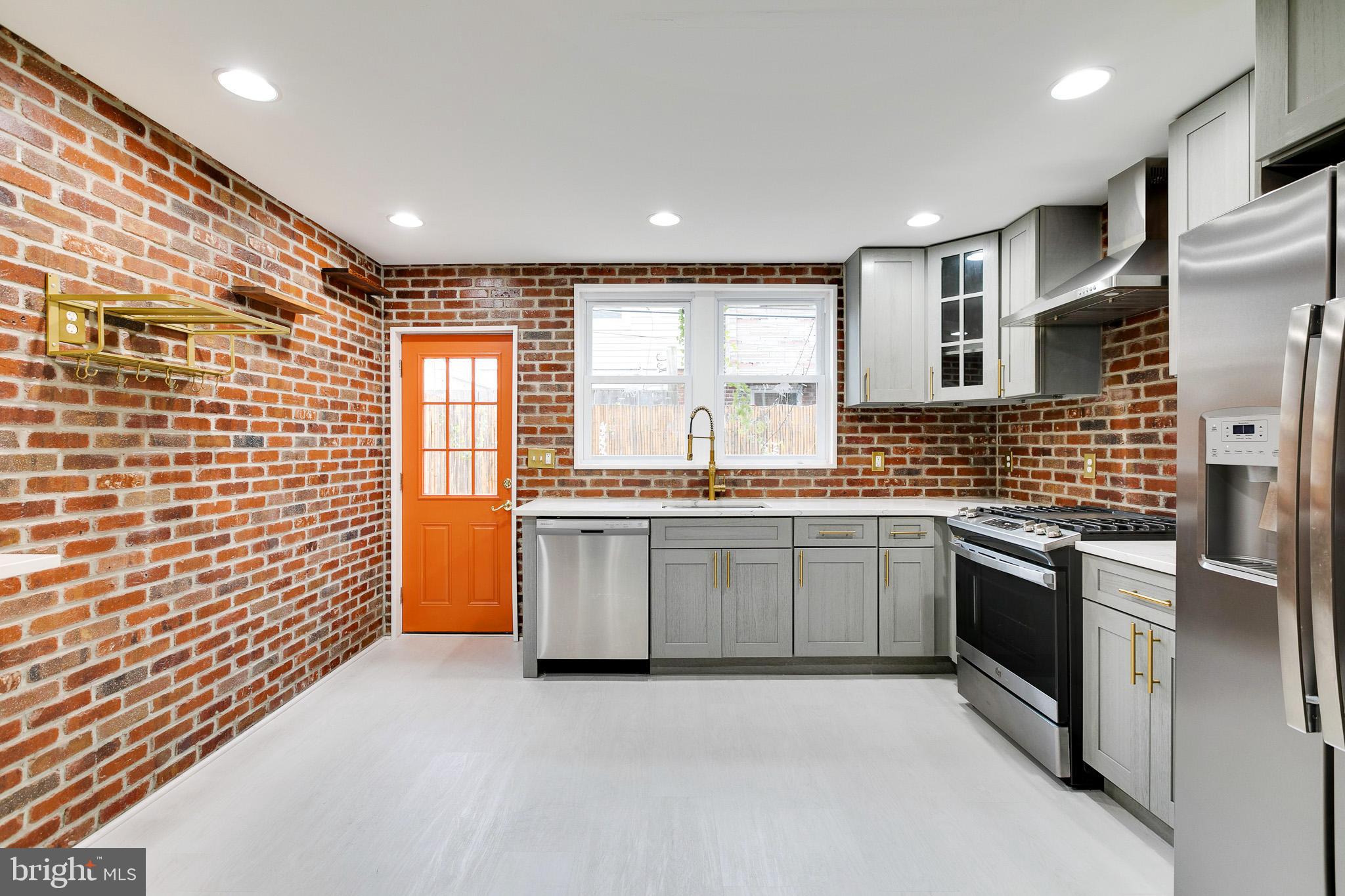 EAST PASSYUNK CROSSING - Residential