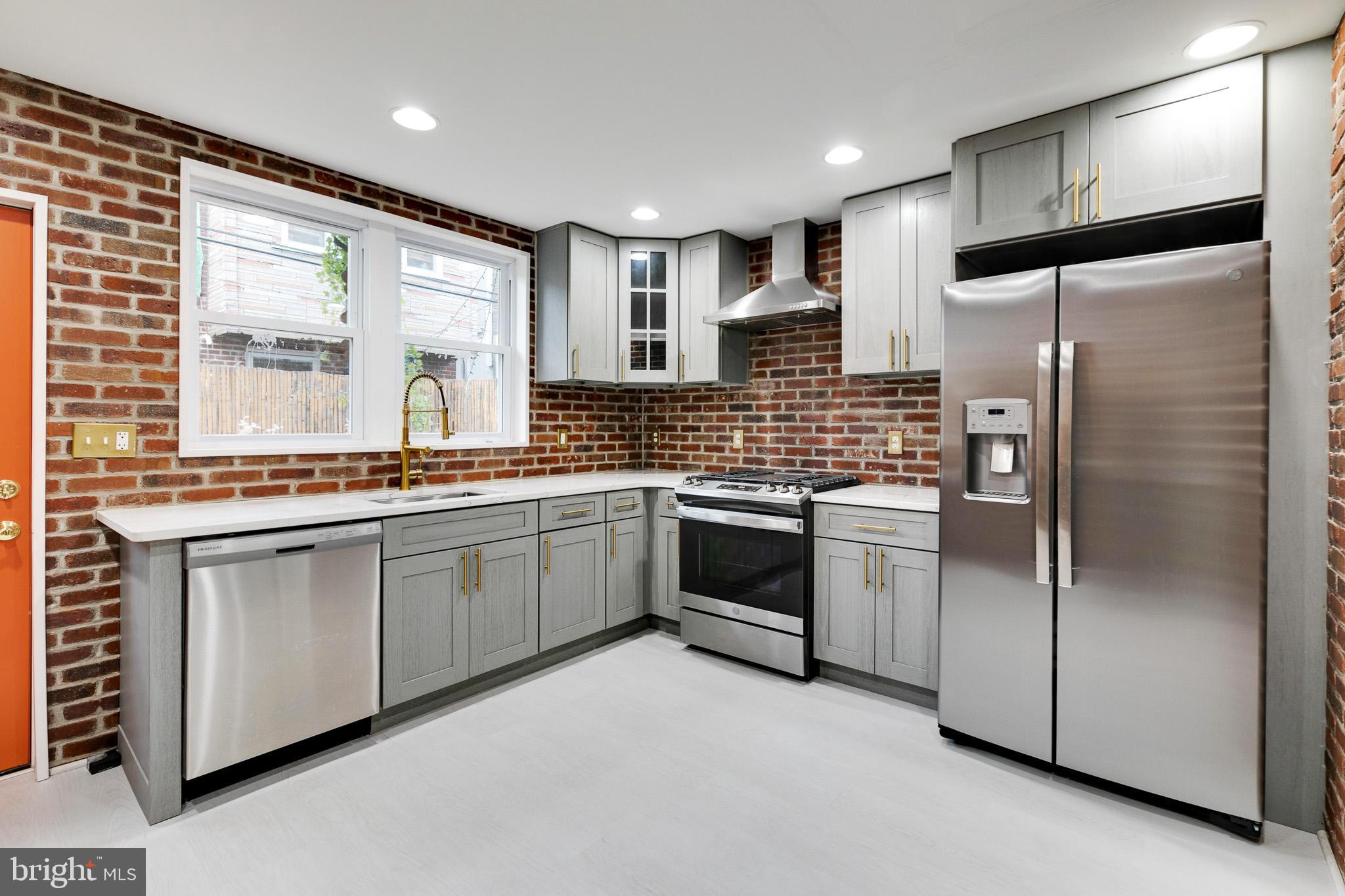 EAST PASSYUNK CROSSING - Residential
