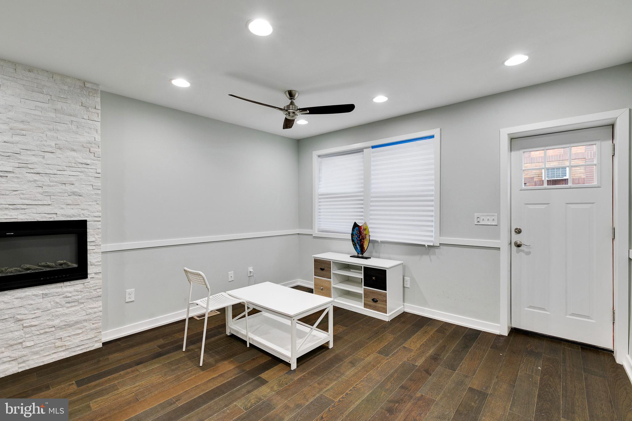 EAST PASSYUNK CROSSING - Residential