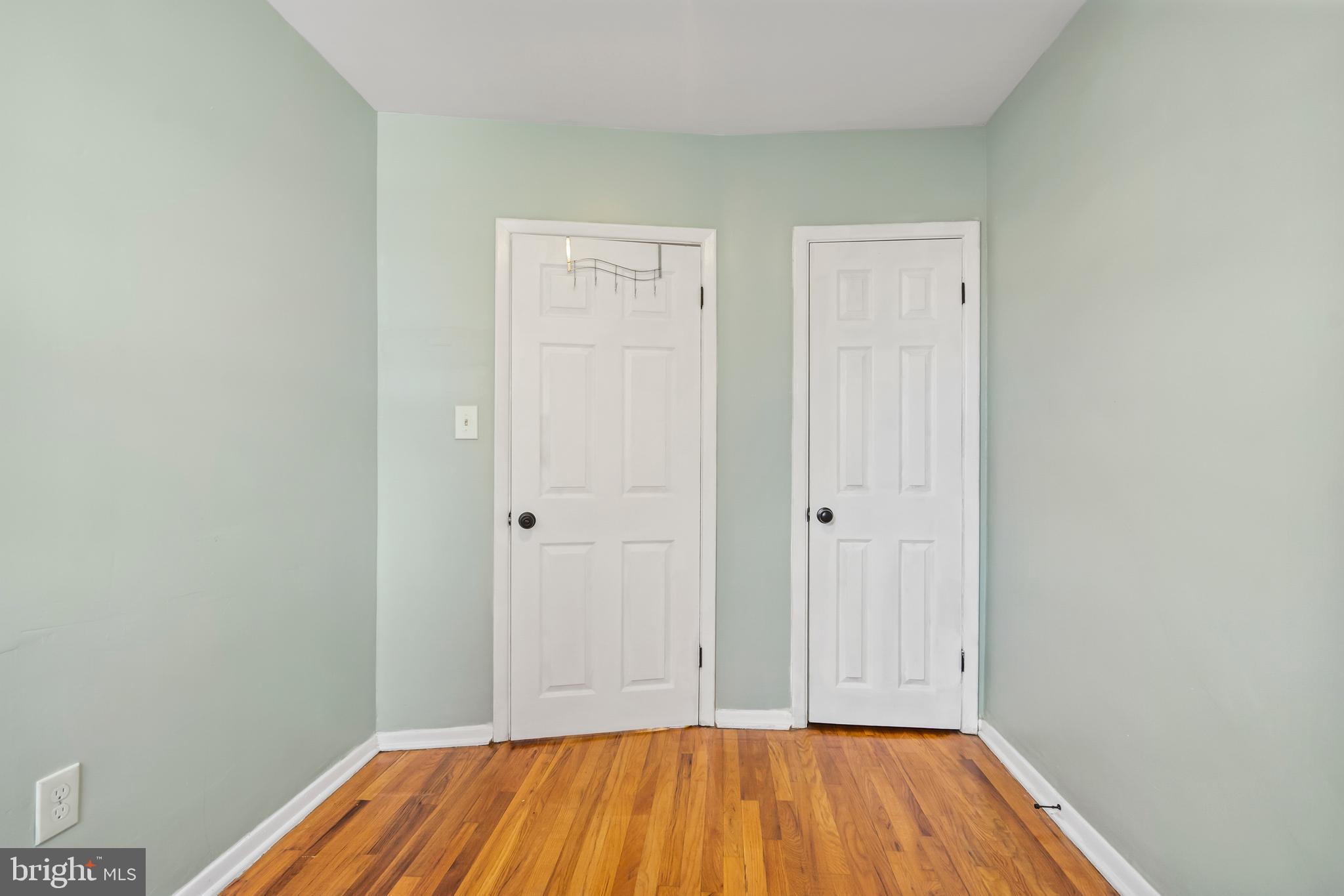 MIDDLESEX - Residential