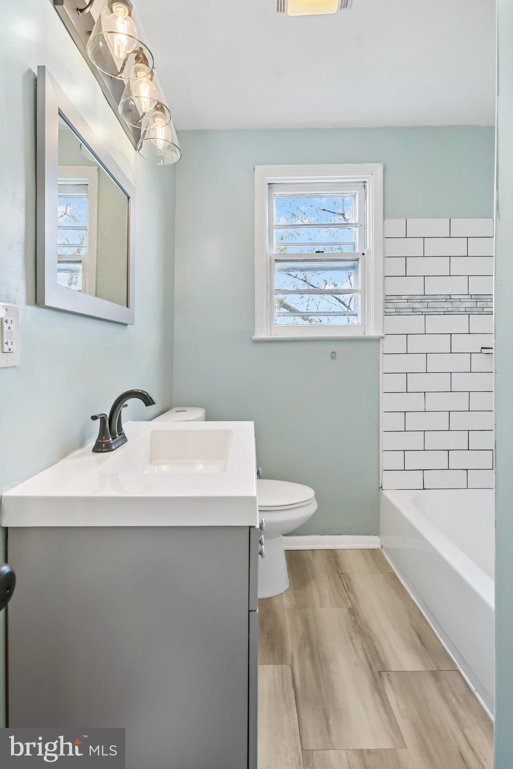 MIDDLESEX - Residential