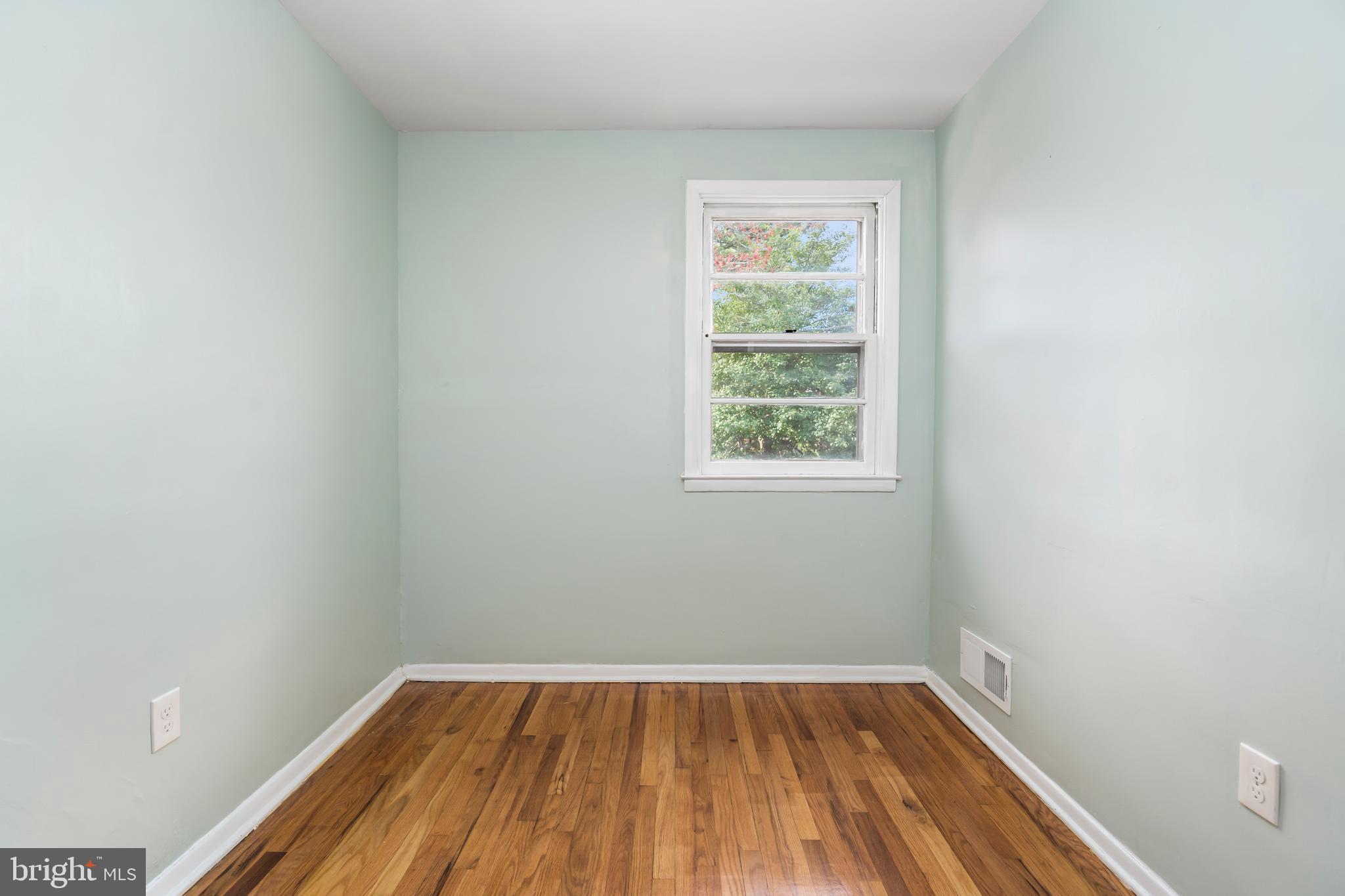 MIDDLESEX - Residential