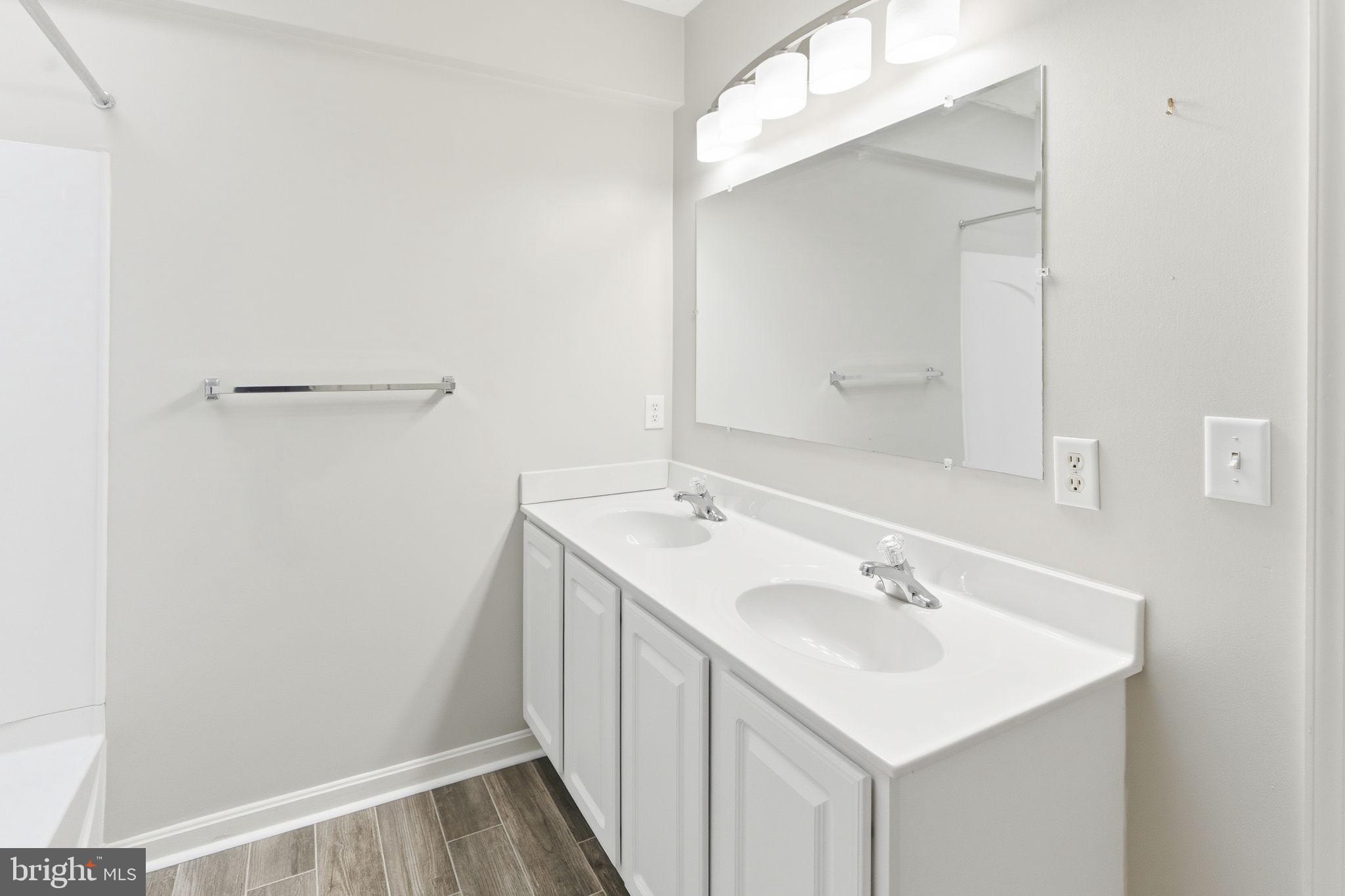 GREENWOOD - Residential