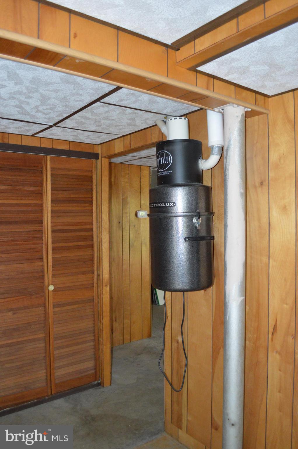 GLEN MILLS - Residential Lease