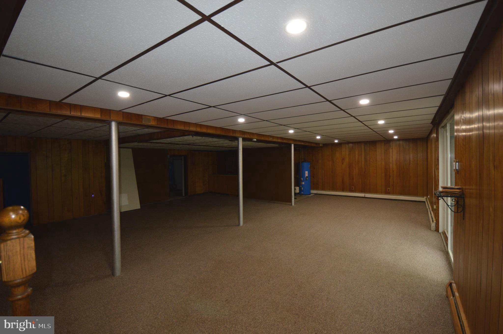 GLEN MILLS - Residential Lease