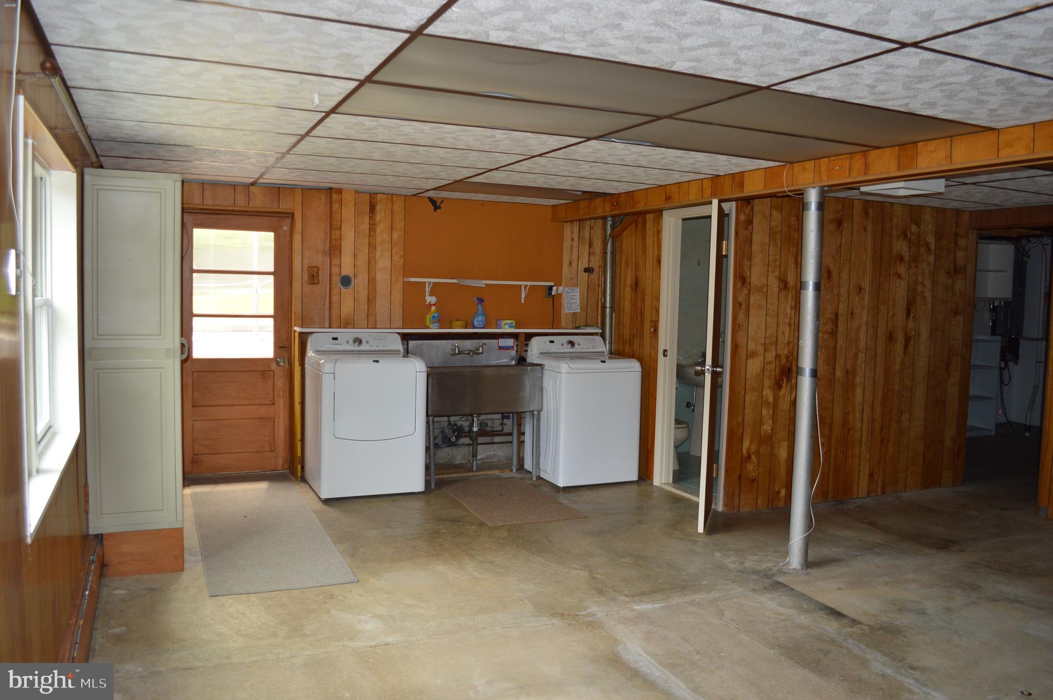 GLEN MILLS - Residential Lease