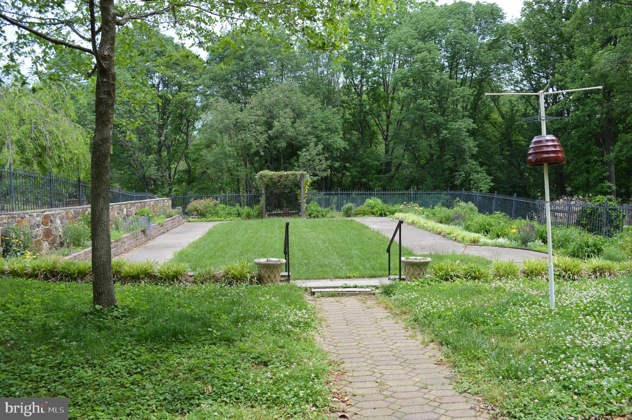 GLEN MILLS - Residential Lease