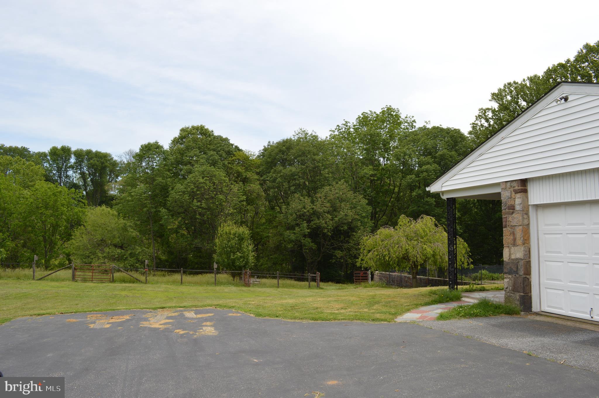 GLEN MILLS - Residential Lease