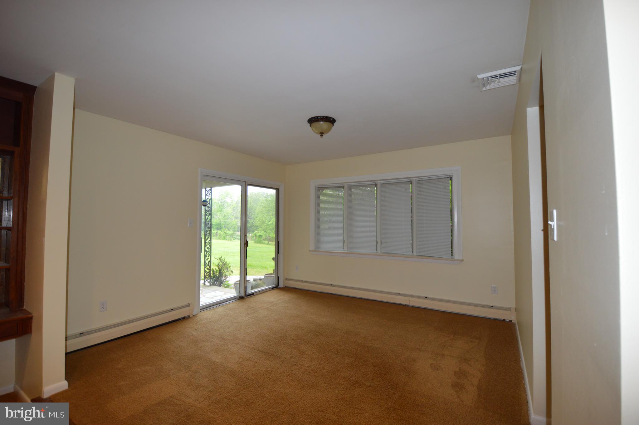 GLEN MILLS - Residential Lease