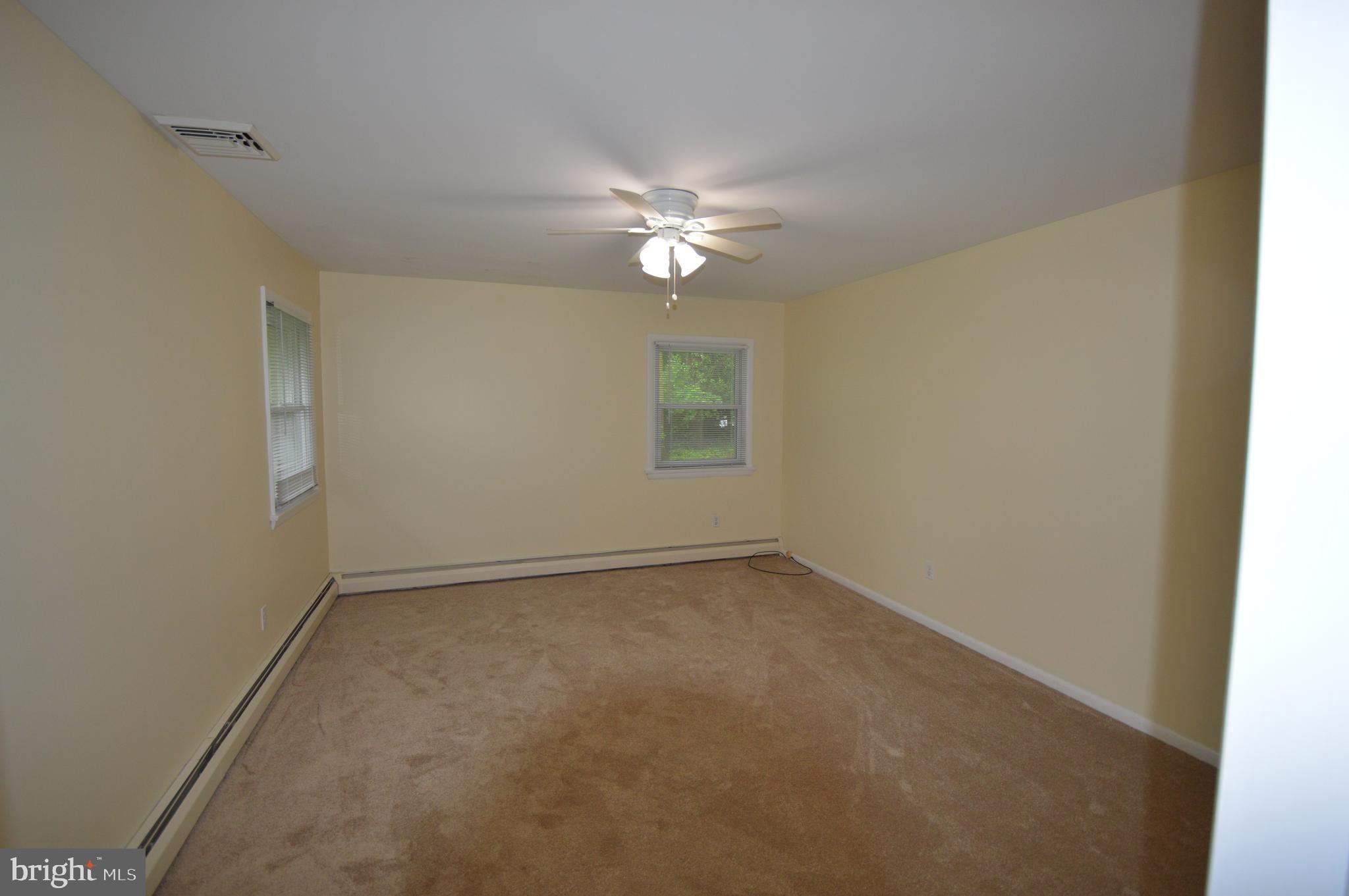 GLEN MILLS - Residential Lease