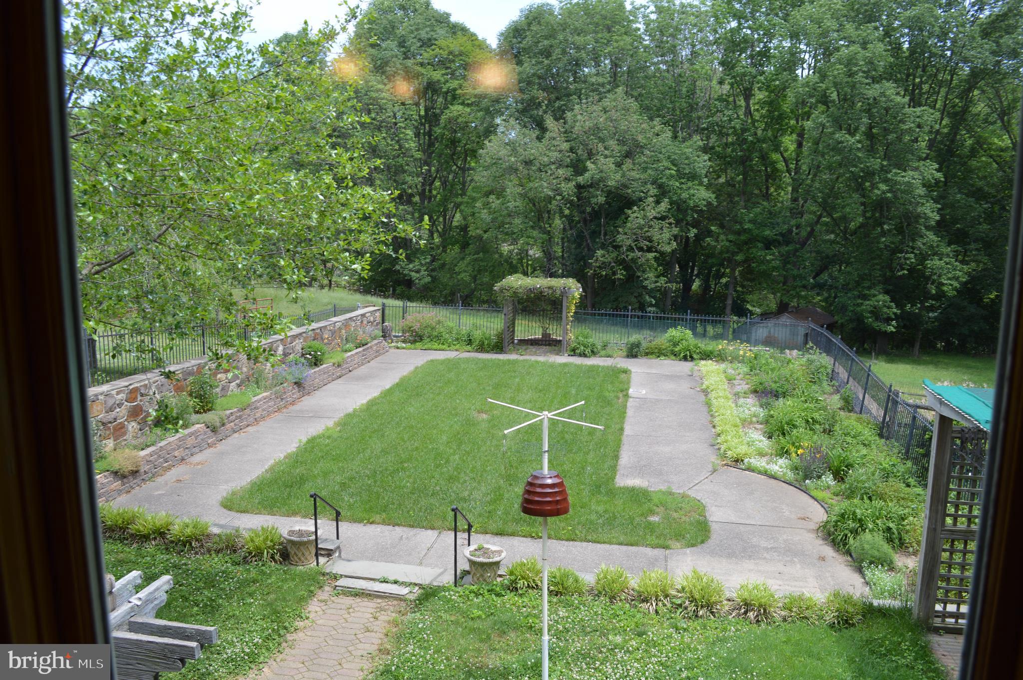 GLEN MILLS - Residential Lease