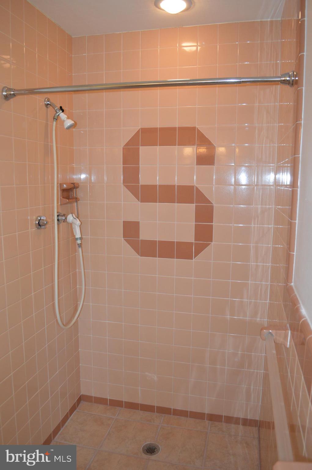 GLEN MILLS - Residential Lease