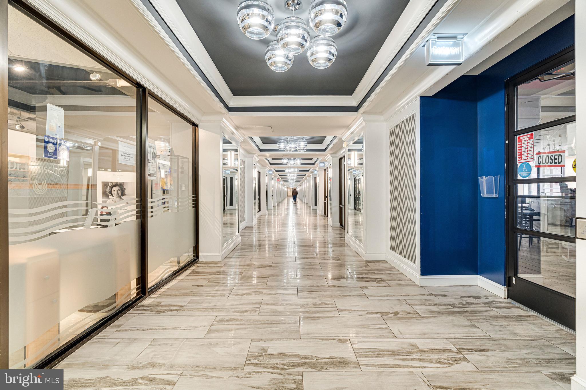 PROMENADE TOWERS - Residential