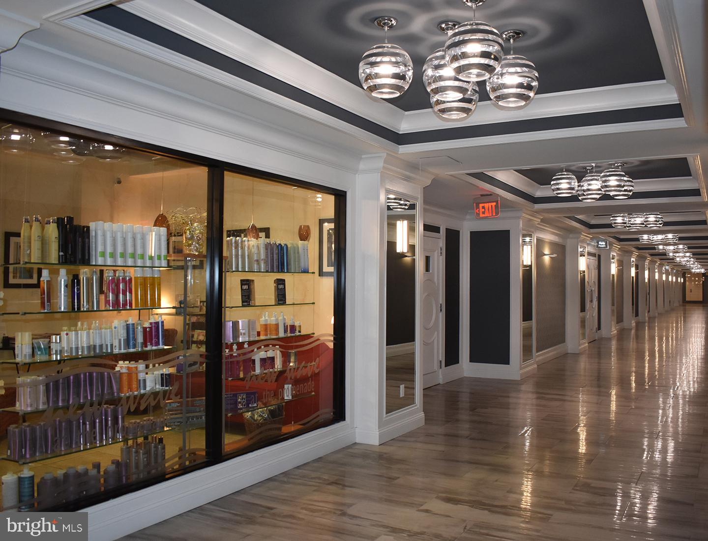 PROMENADE TOWERS - Residential