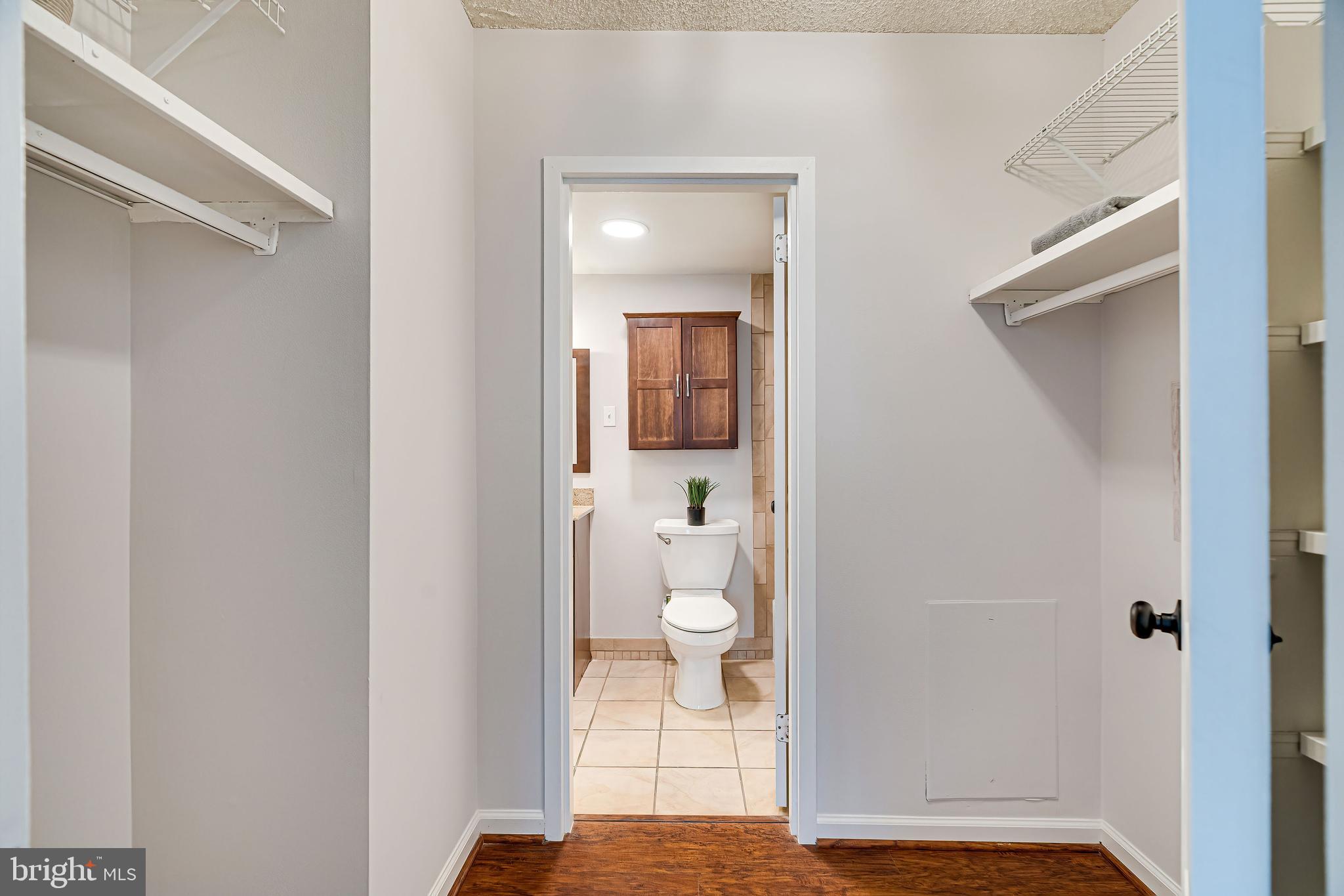 PROMENADE TOWERS - Residential