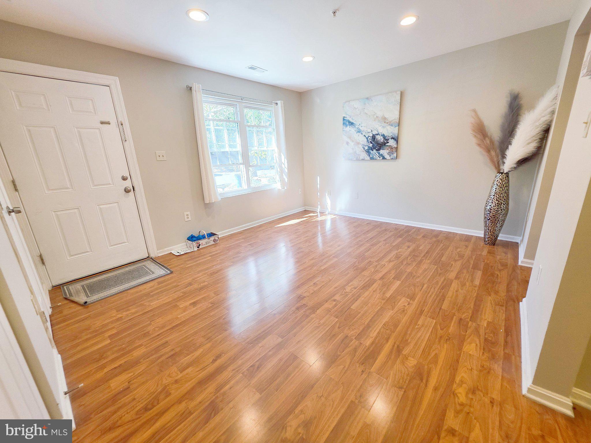 15441 REPRISE TERRACE