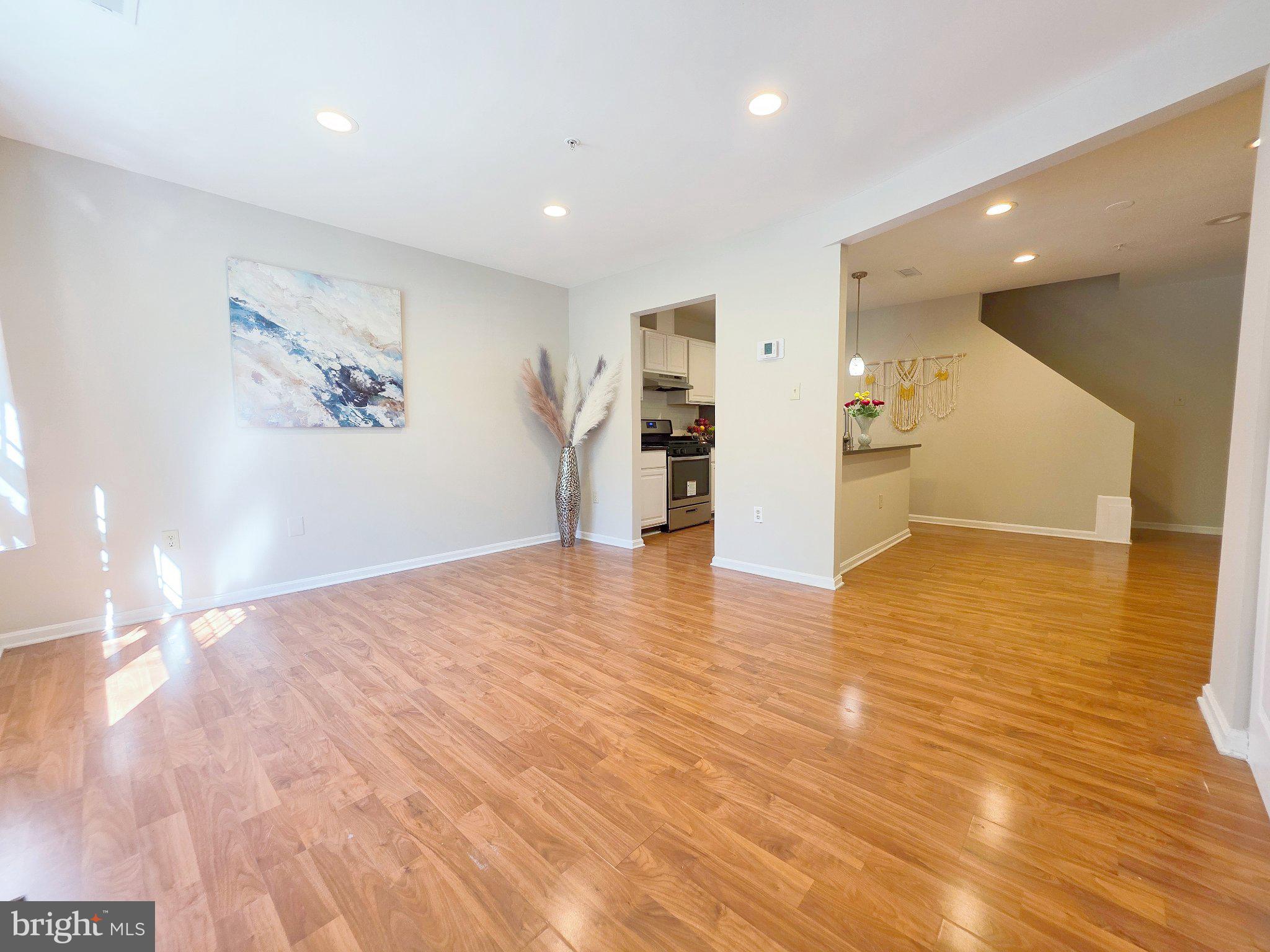 15441 REPRISE TERRACE