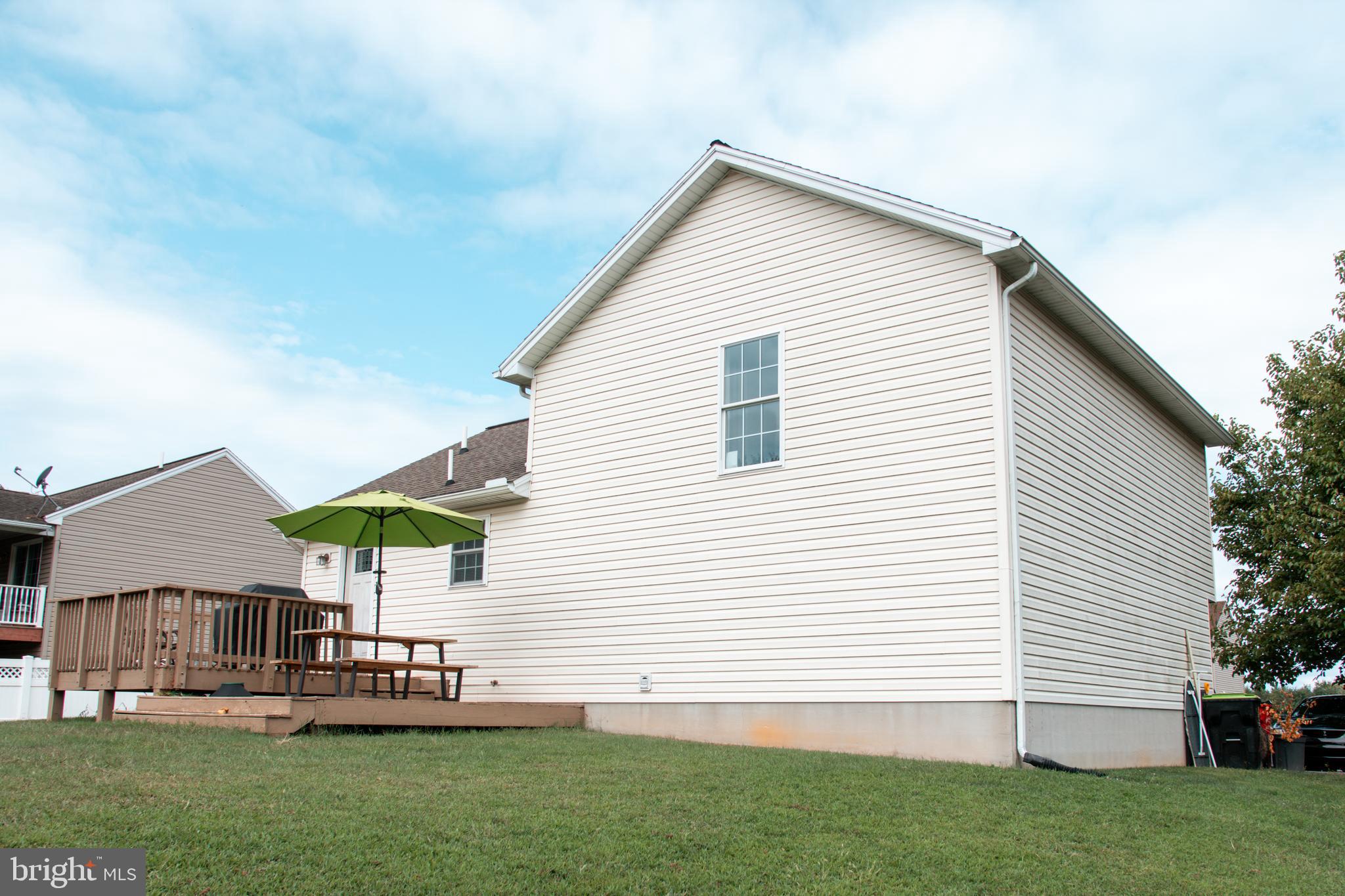 MOUNTAIN SHADOWS - Residential