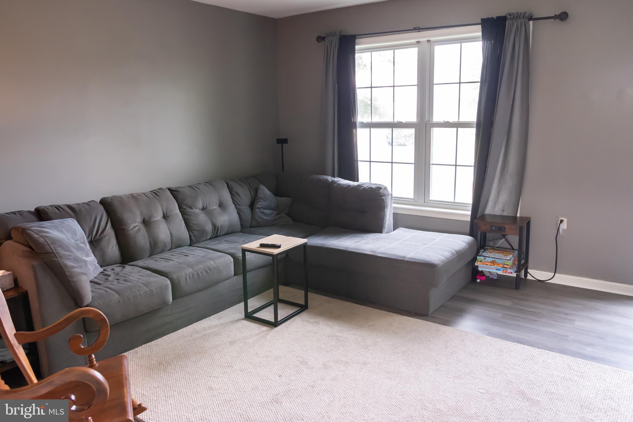 MOUNTAIN SHADOWS - Residential