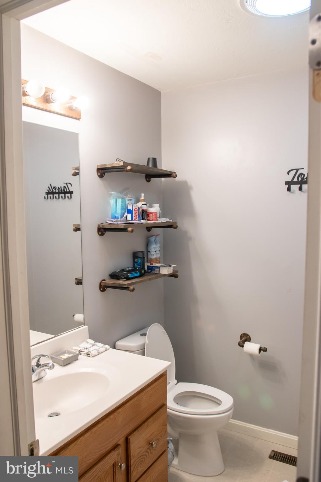 MOUNTAIN SHADOWS - Residential