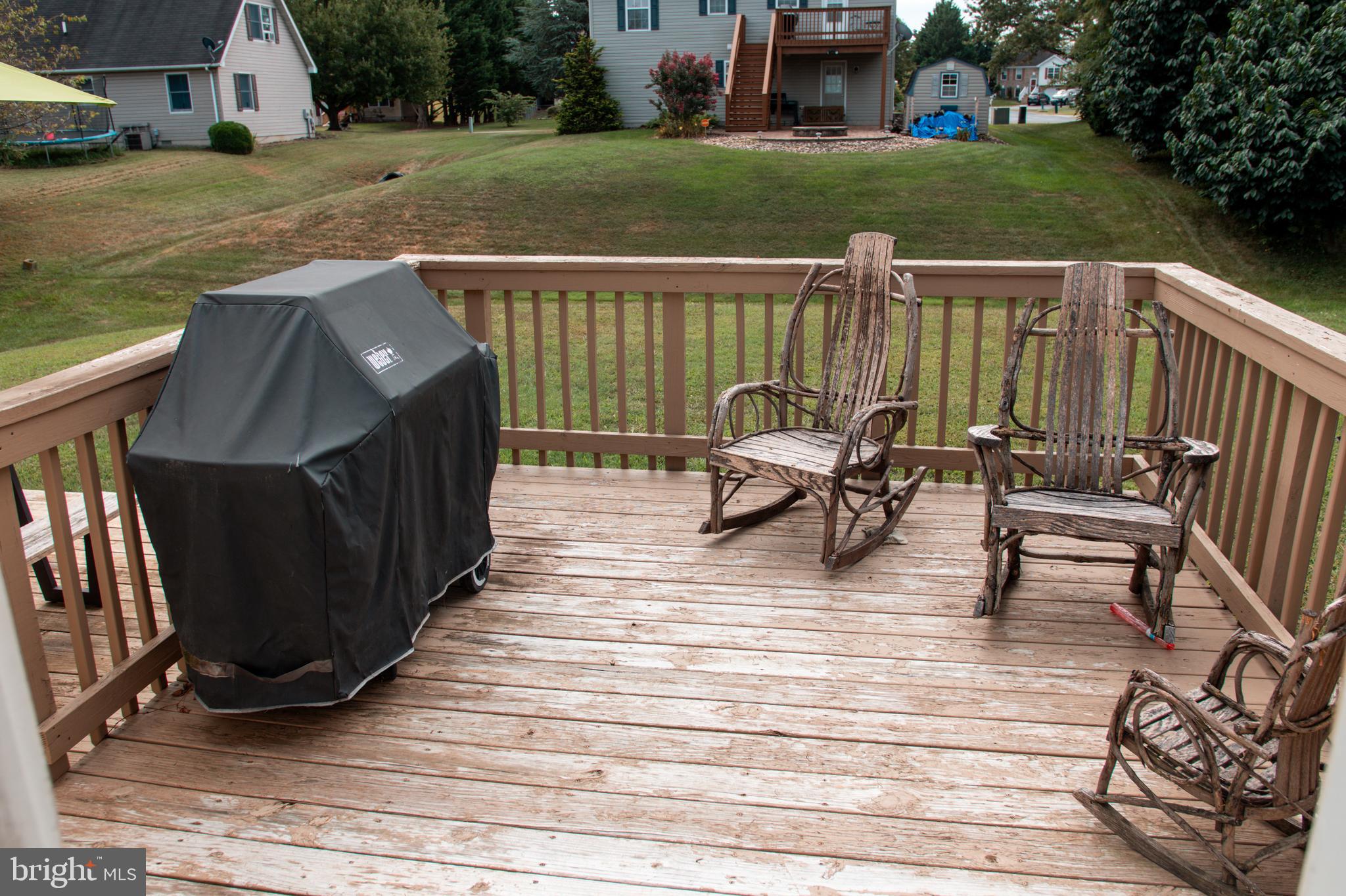 MOUNTAIN SHADOWS - Residential