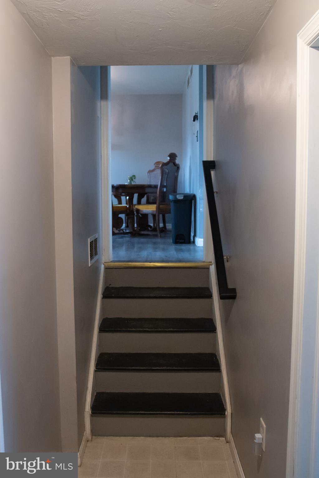 MOUNTAIN SHADOWS - Residential