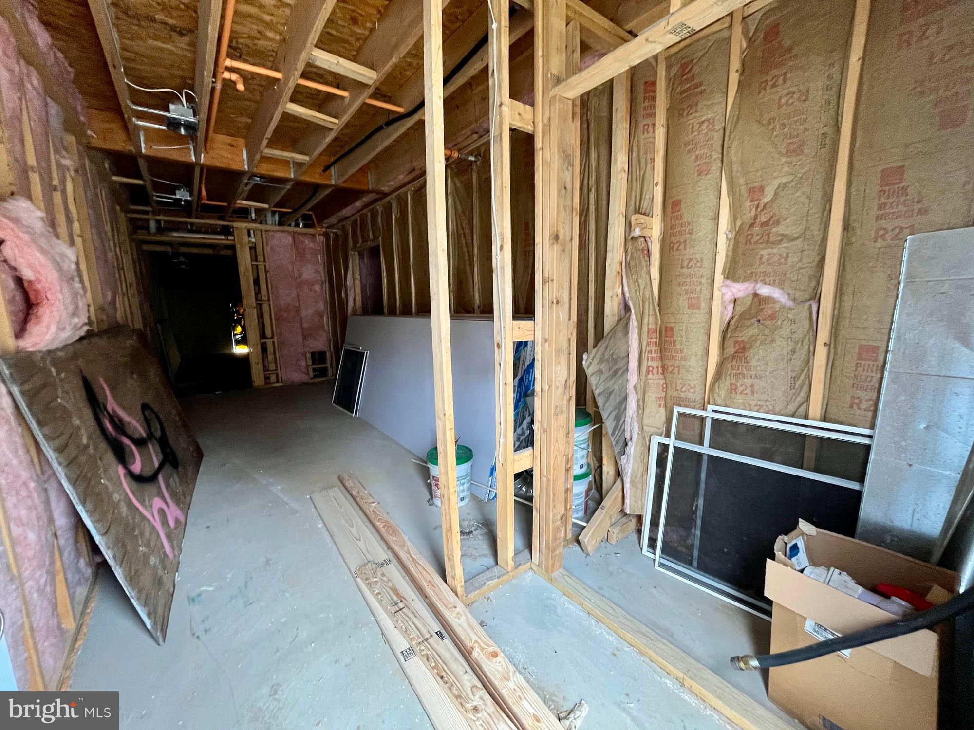 HAMPDEN HISTORIC DISTRICT - Residential