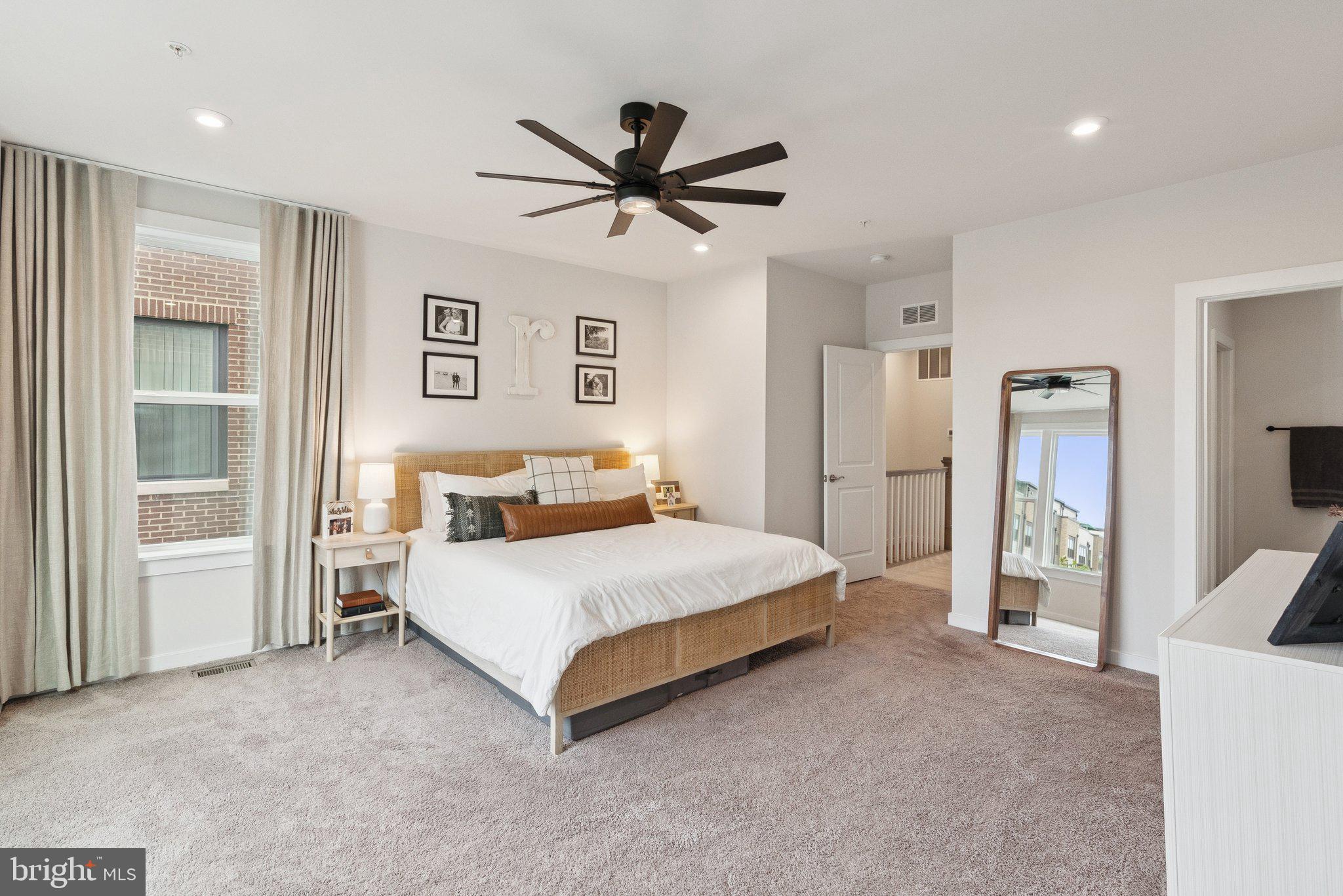 WESTSIDE AT SHADY GROVE METRO - Residential