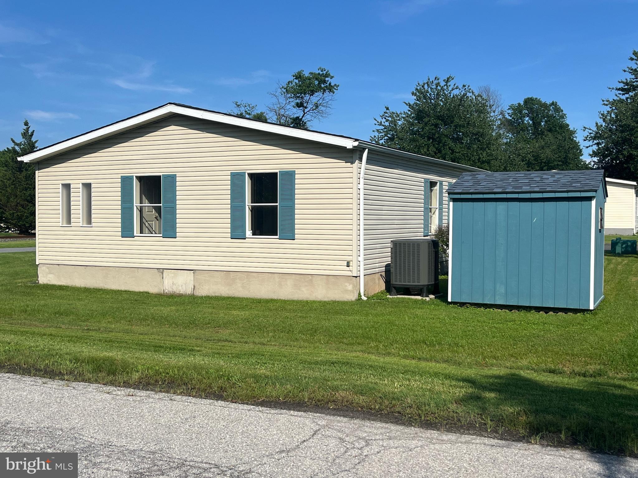 BRIARWOOD ESTATES - Residential