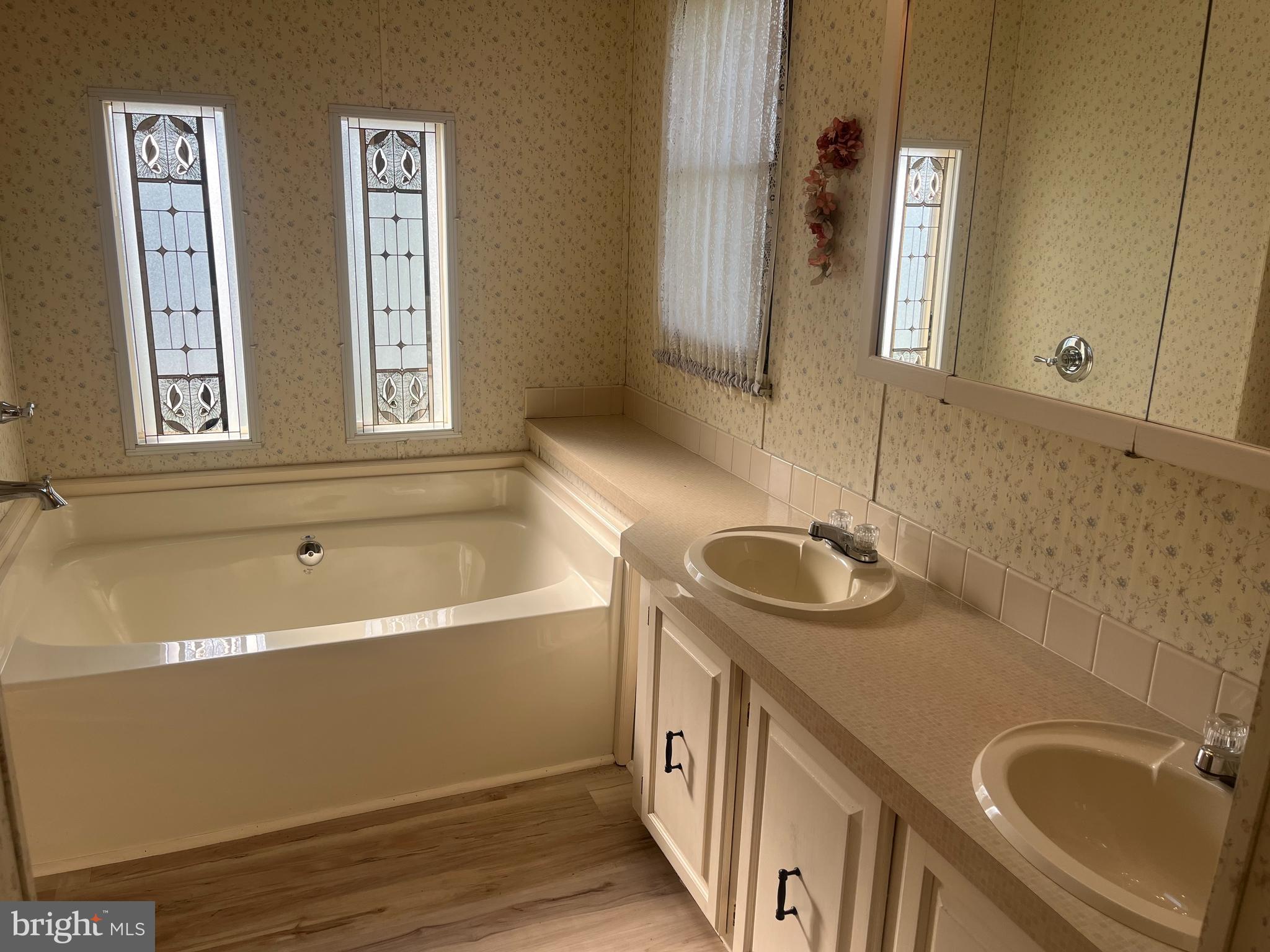 BRIARWOOD ESTATES - Residential