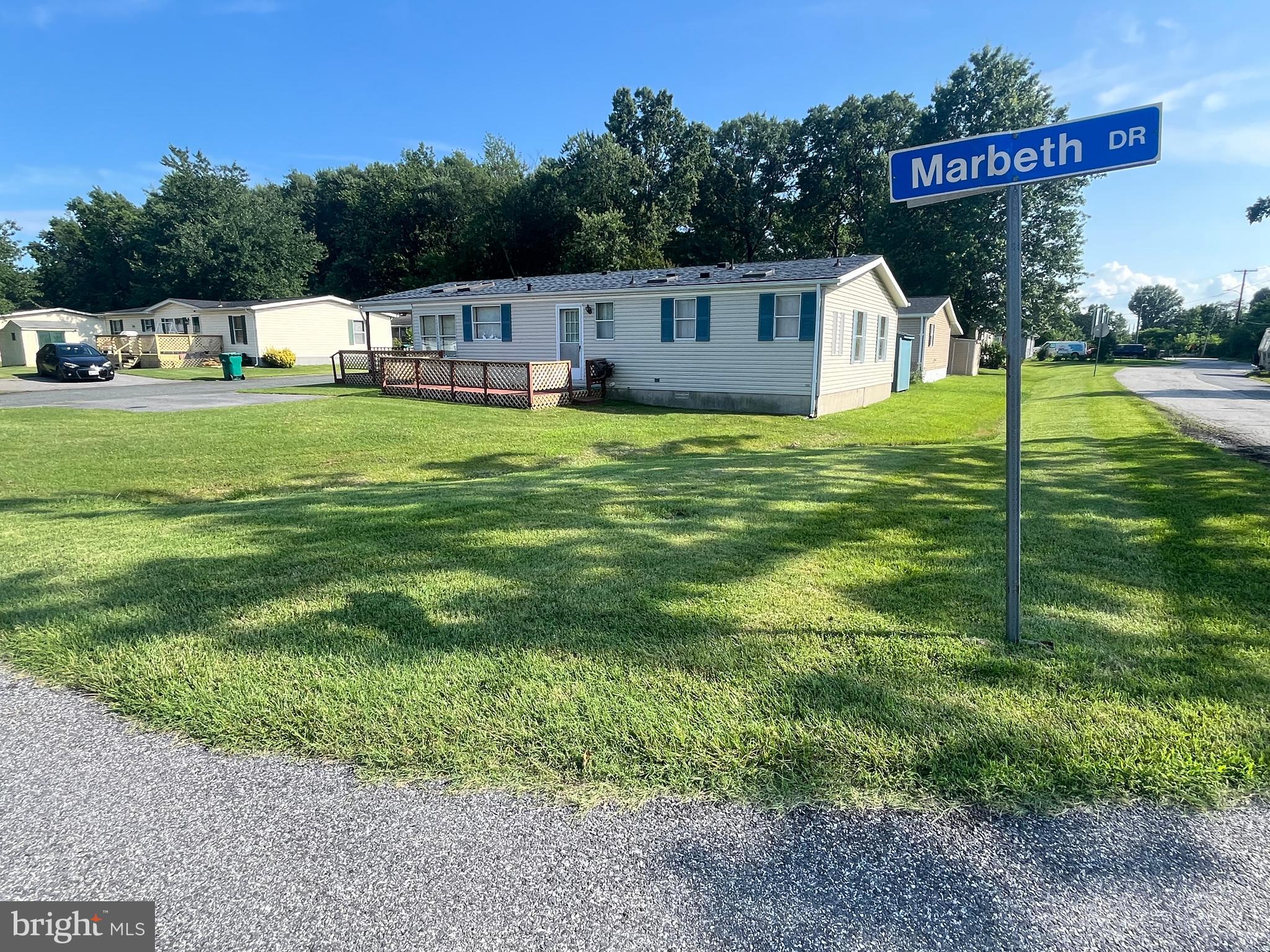 BRIARWOOD ESTATES - Residential