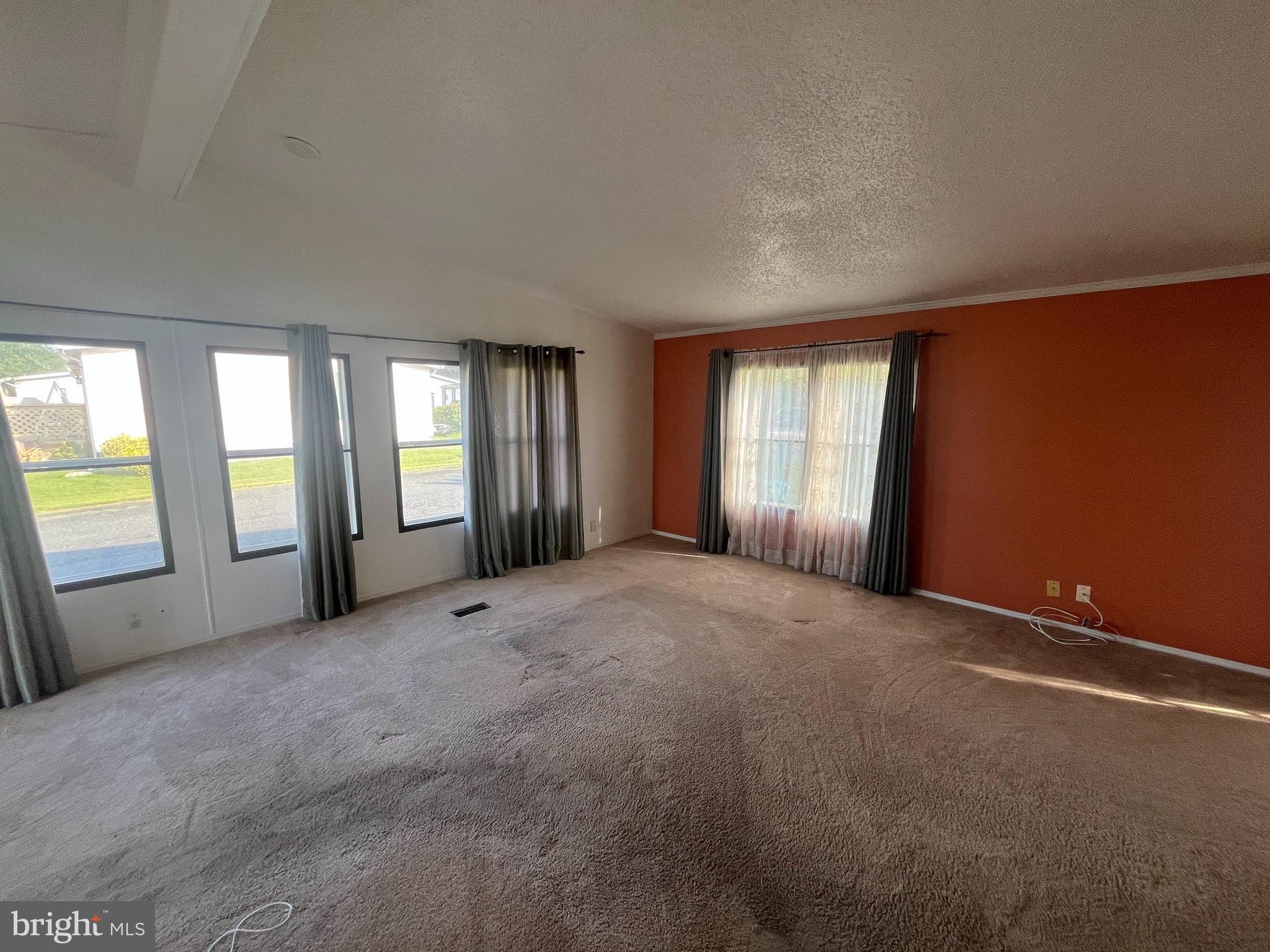 BRIARWOOD ESTATES - Residential