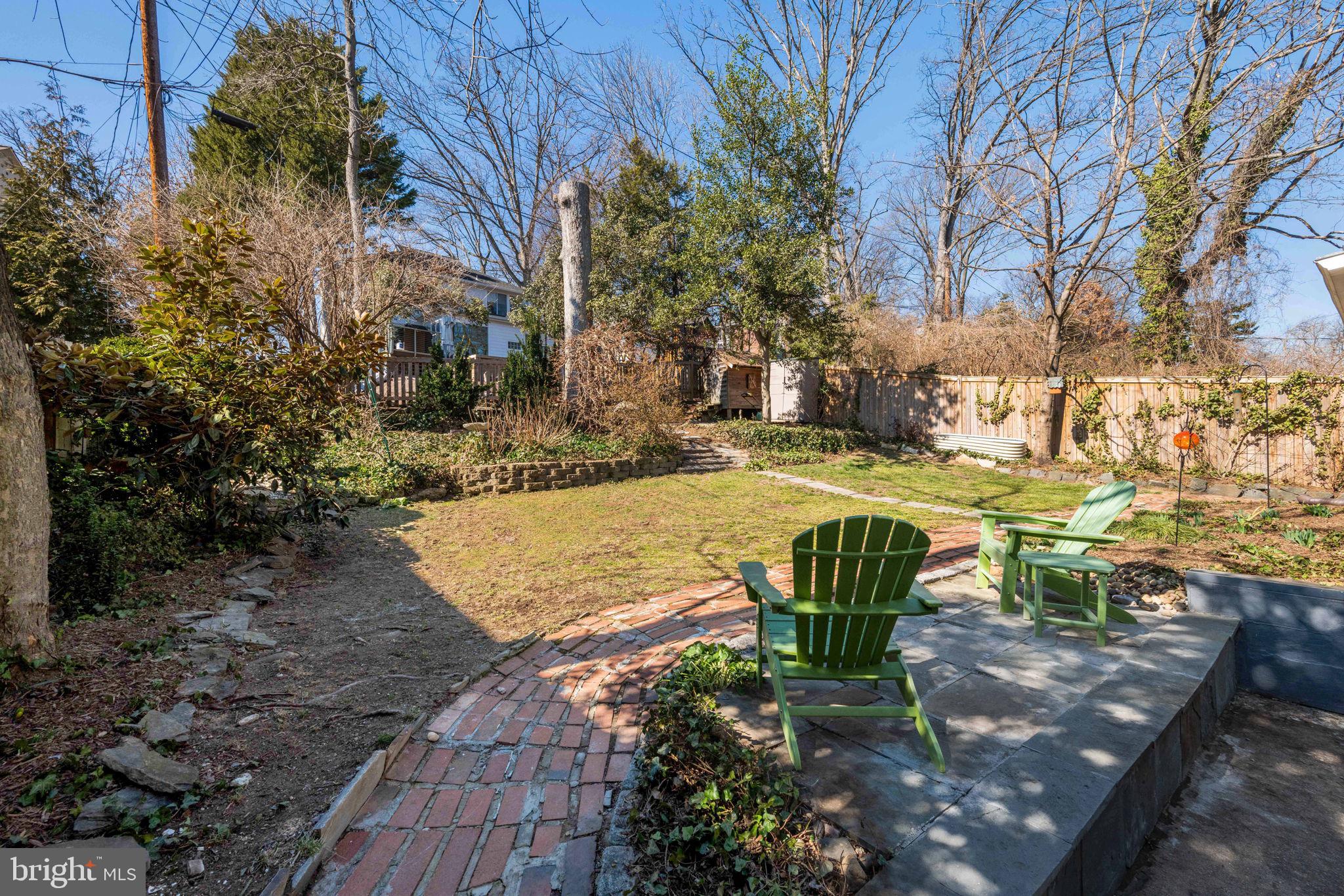 MONTICELLO PARK - Residential