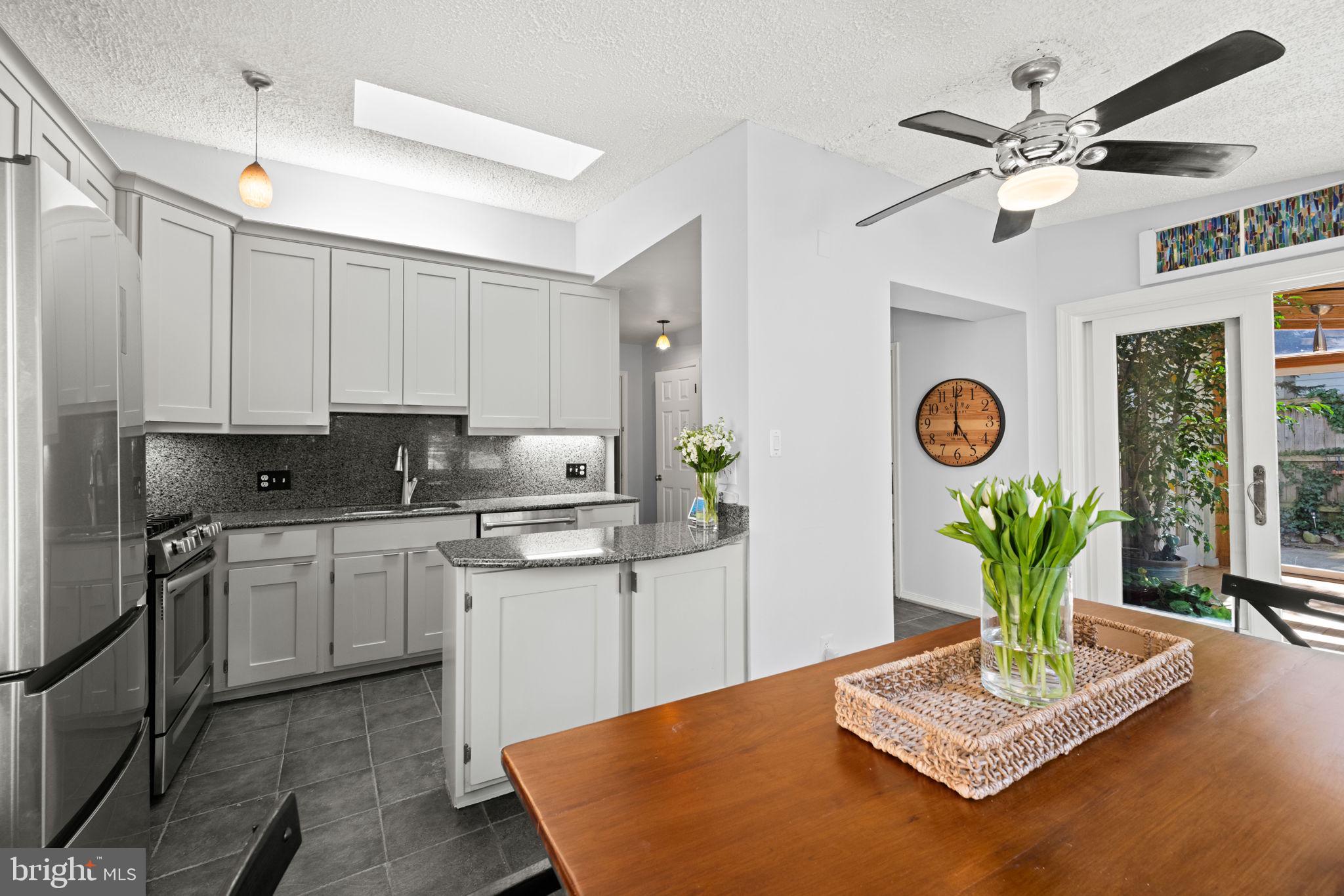 MONTICELLO PARK - Residential