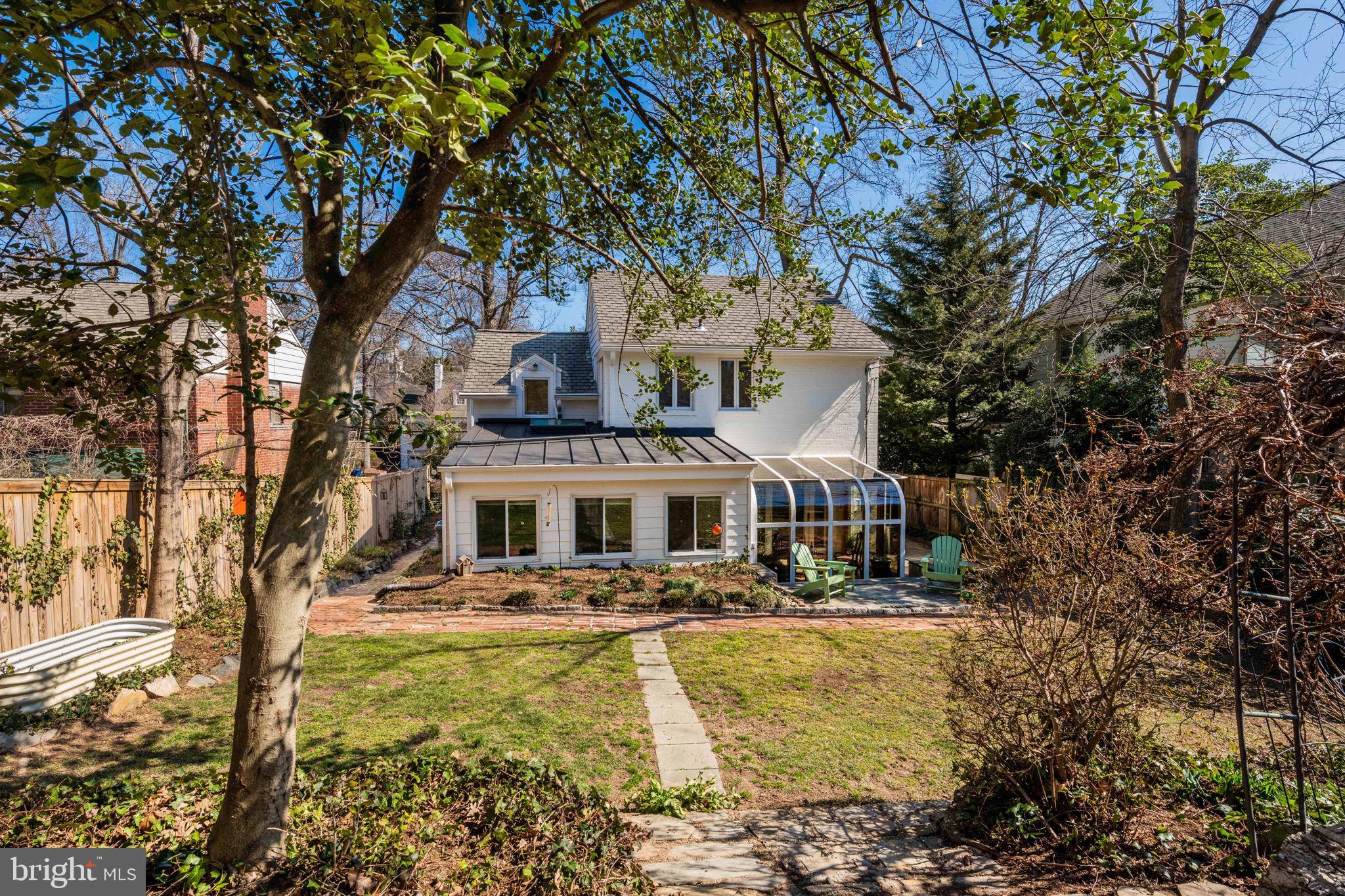 MONTICELLO PARK - Residential