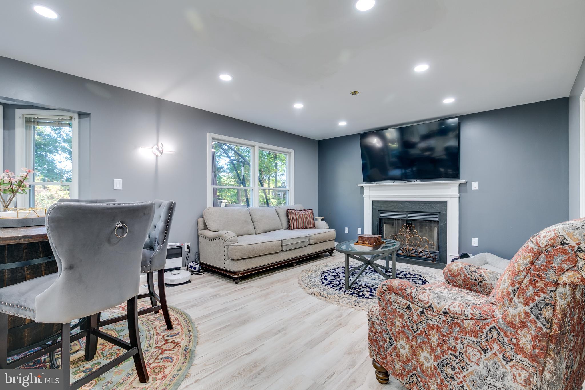 7286 RIDGEDALE DRIVE