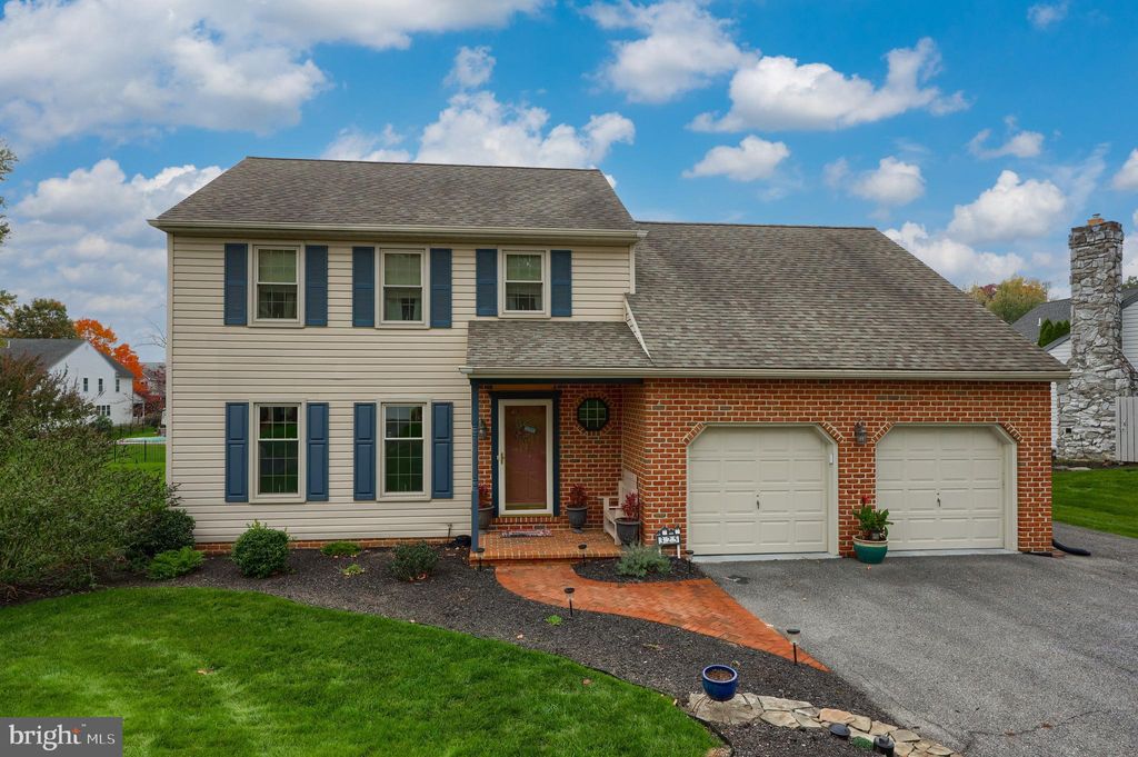 Photo of 325 N Homestead Drive, Landisville, PA 17538 (MLS # PALA2043338)