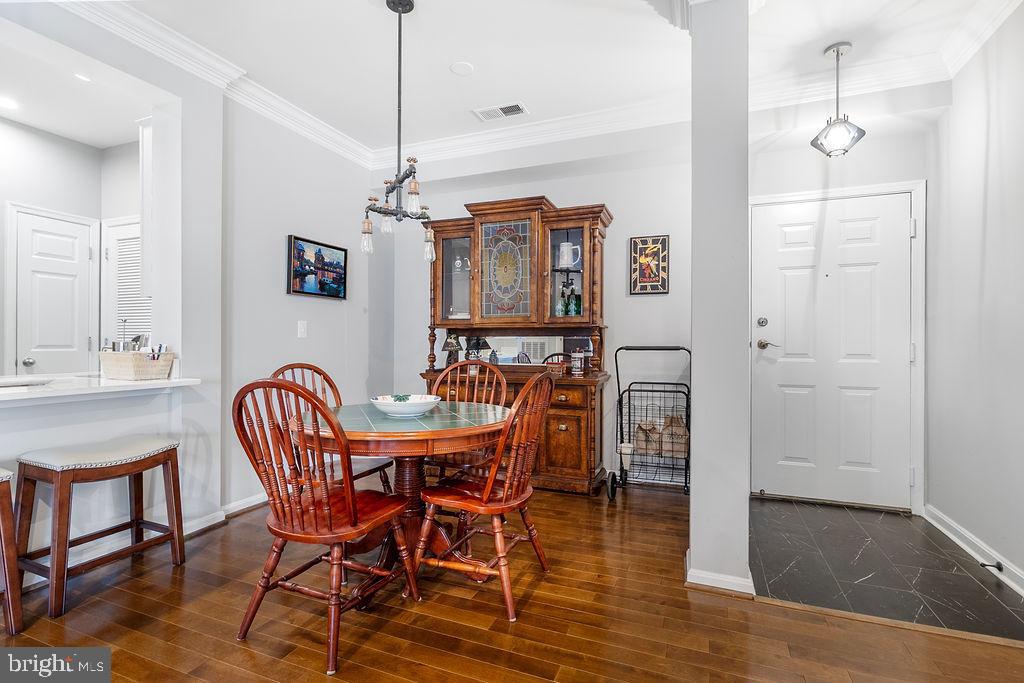 4862 EISENHOWER AVENUE 367