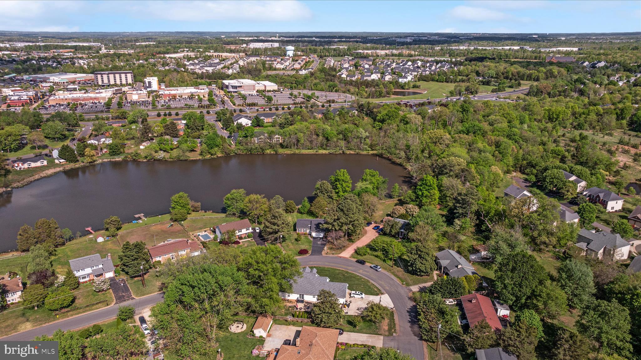 LAKEVIEW ESTATES - Residential