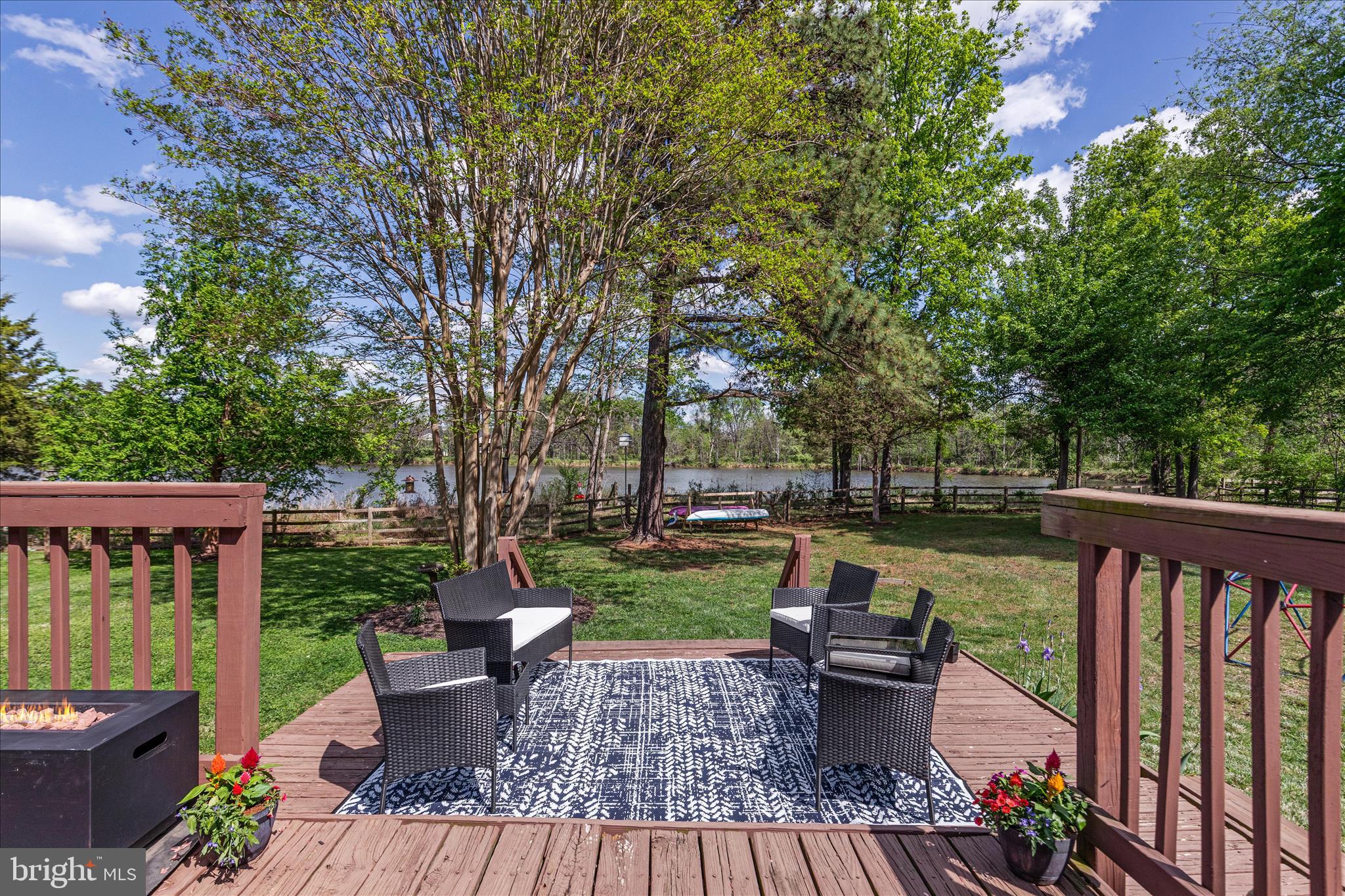 LAKEVIEW ESTATES - Residential