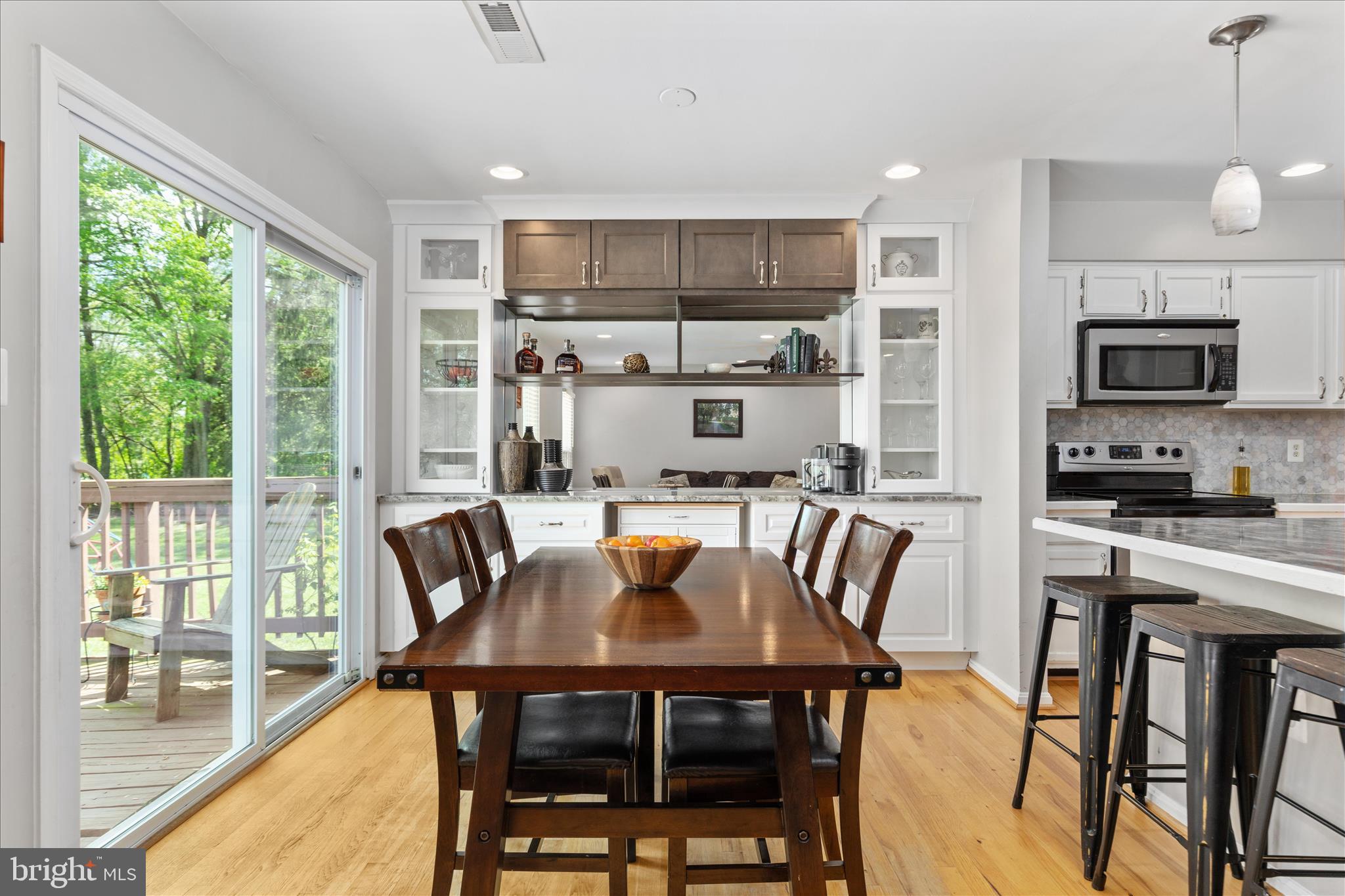 LAKEVIEW ESTATES - Residential