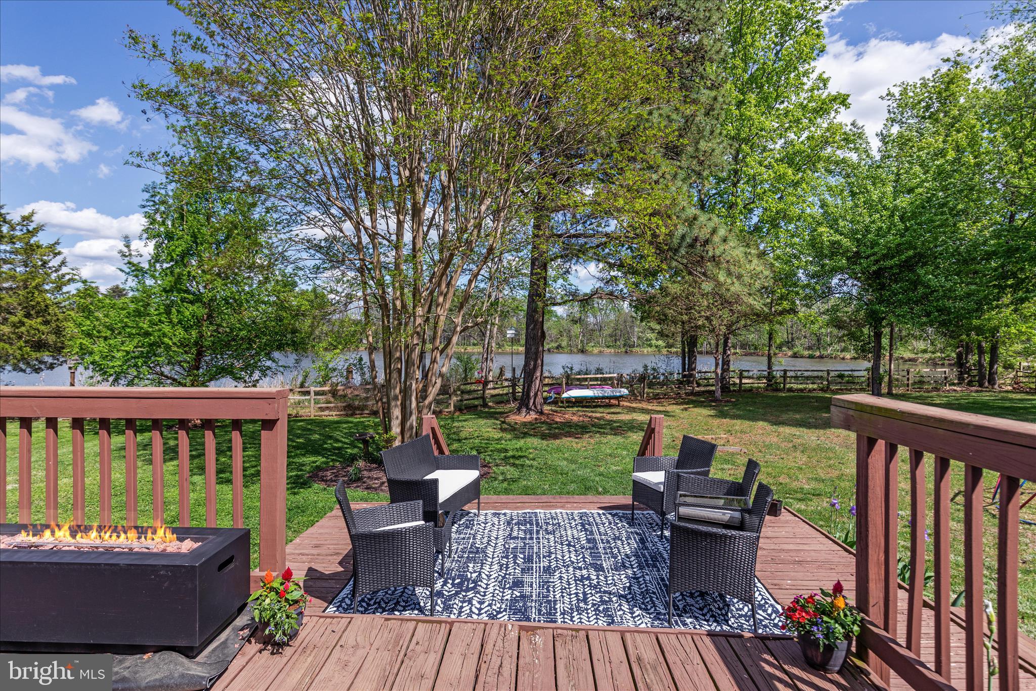 LAKEVIEW ESTATES - Residential