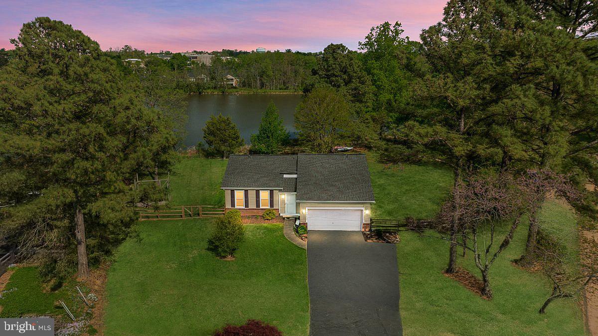 LAKEVIEW ESTATES - Residential