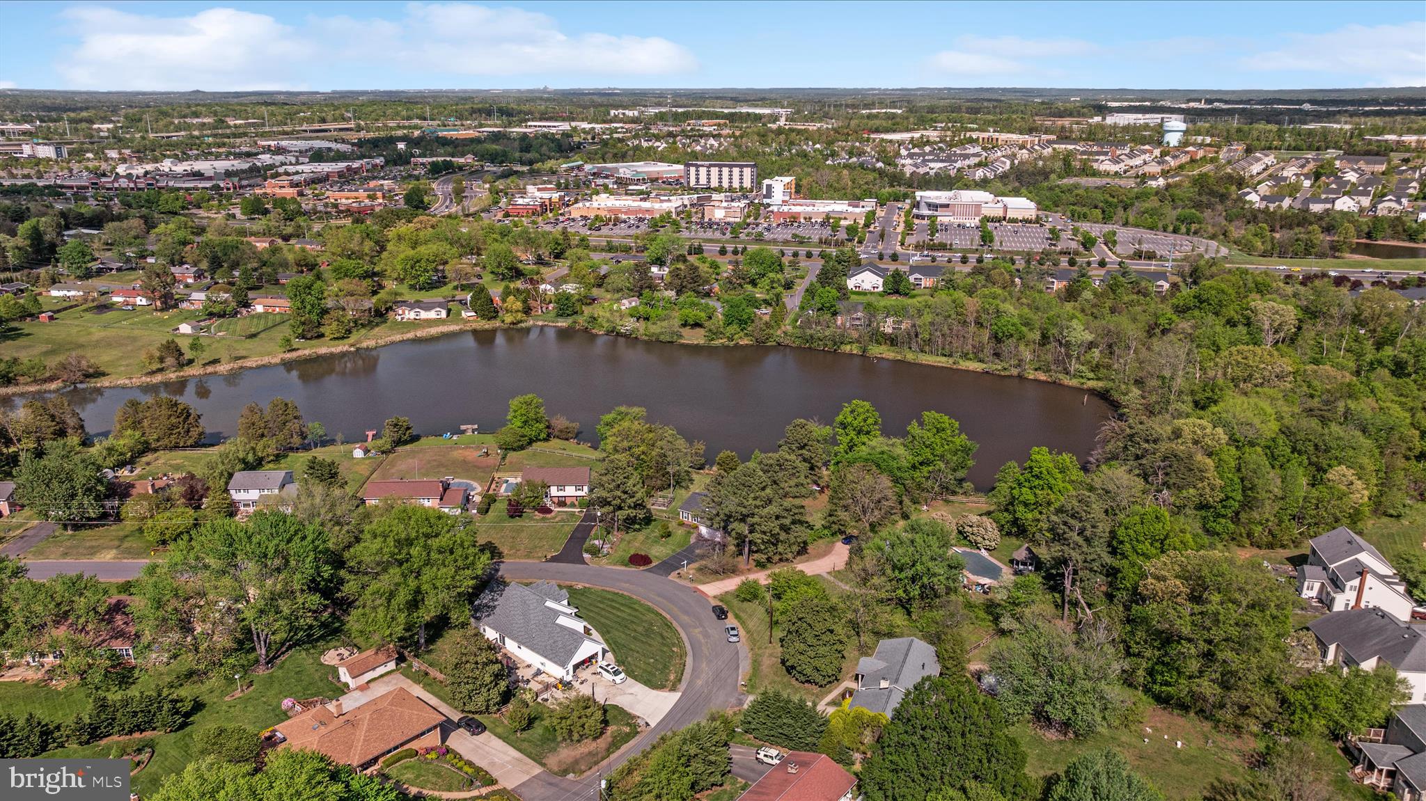 LAKEVIEW ESTATES - Residential