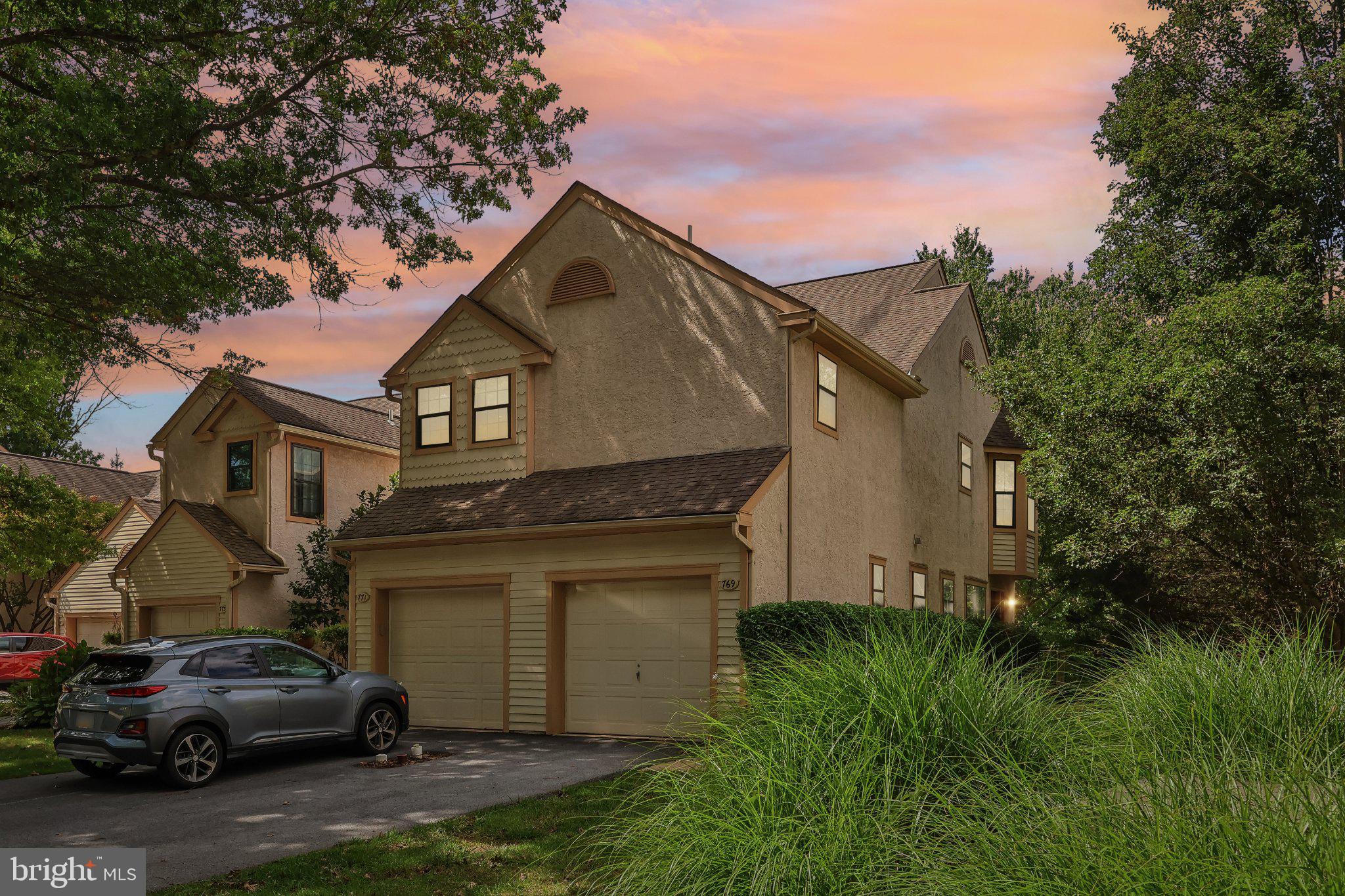 769 BRETTINGHAM COURT 601