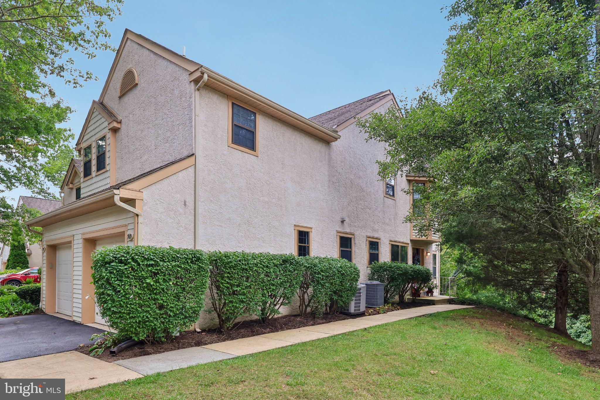 769 BRETTINGHAM COURT 601