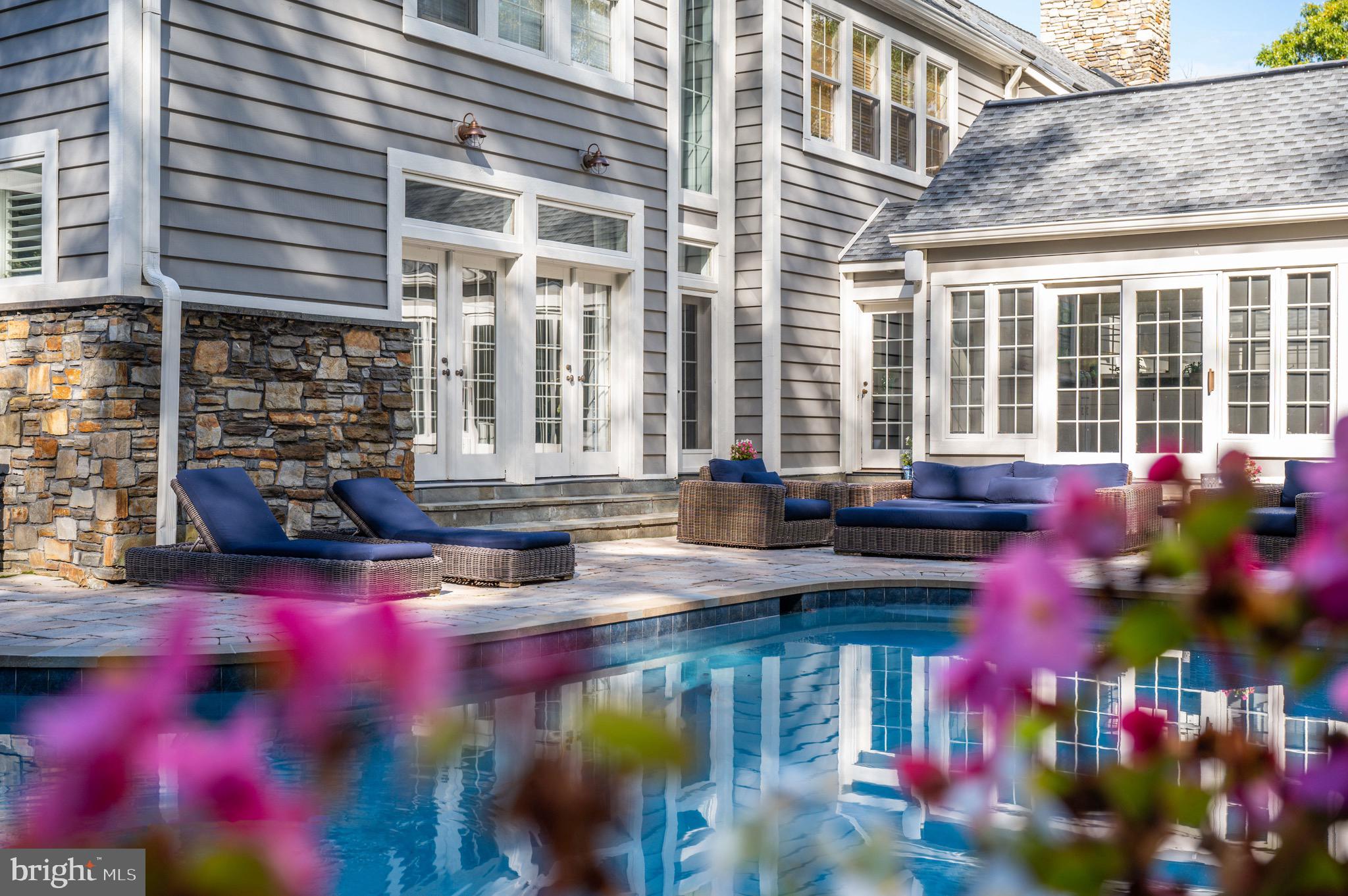 OVERLOOK - Residential