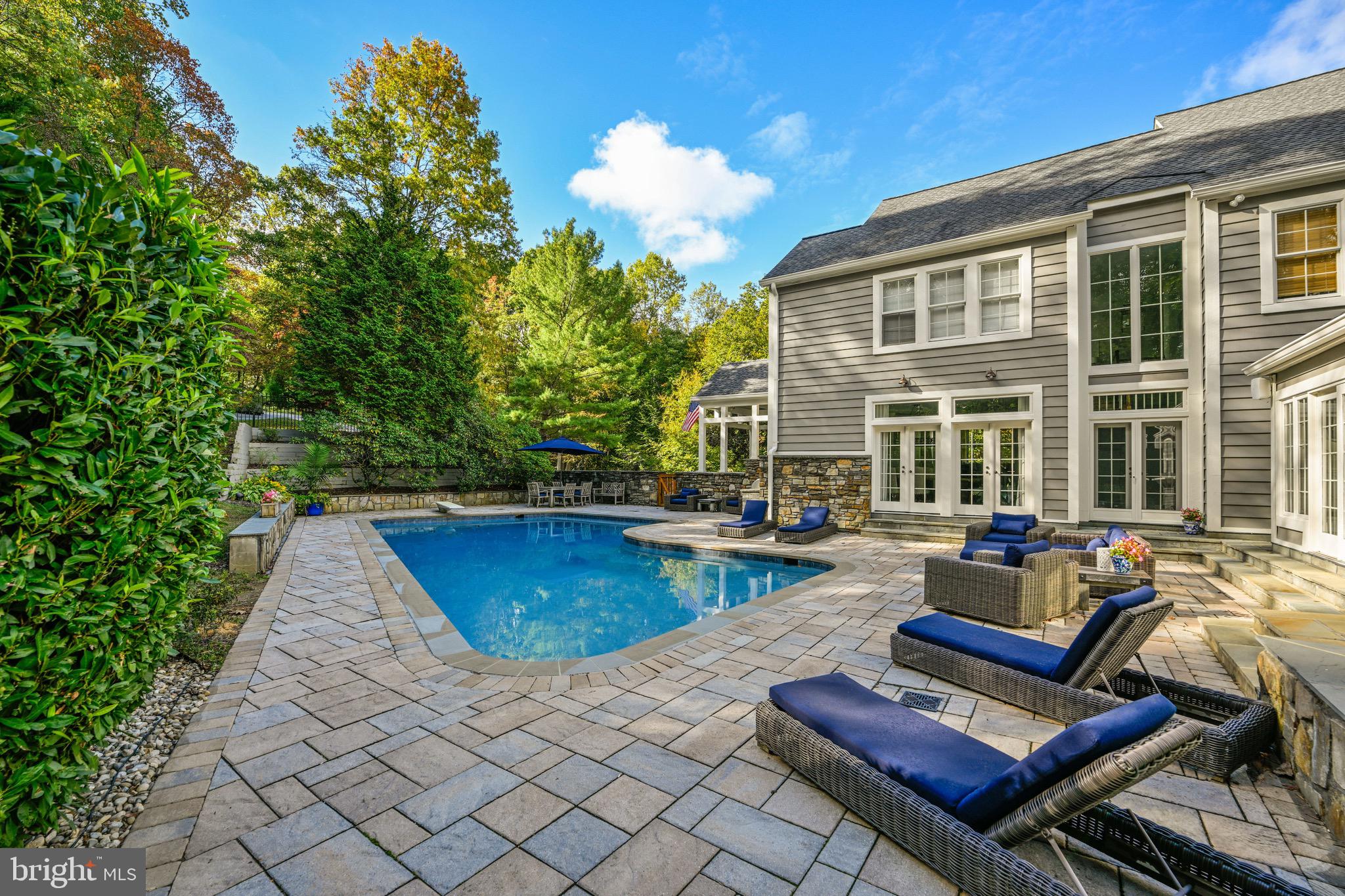 OVERLOOK - Residential