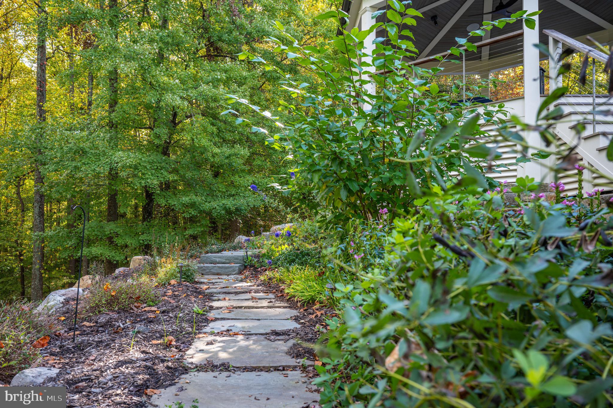 OVERLOOK - Residential